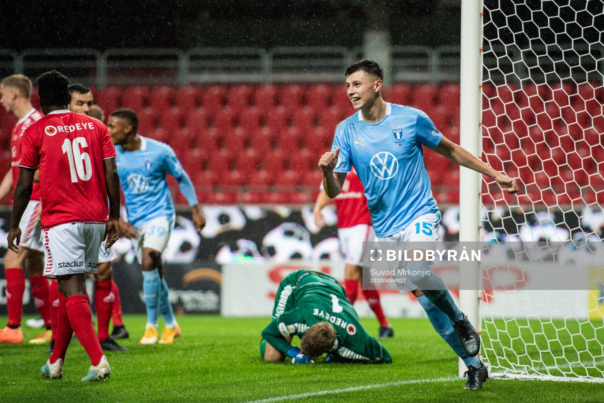 Malmö FFs Anel Ahmedhodzic jublar
