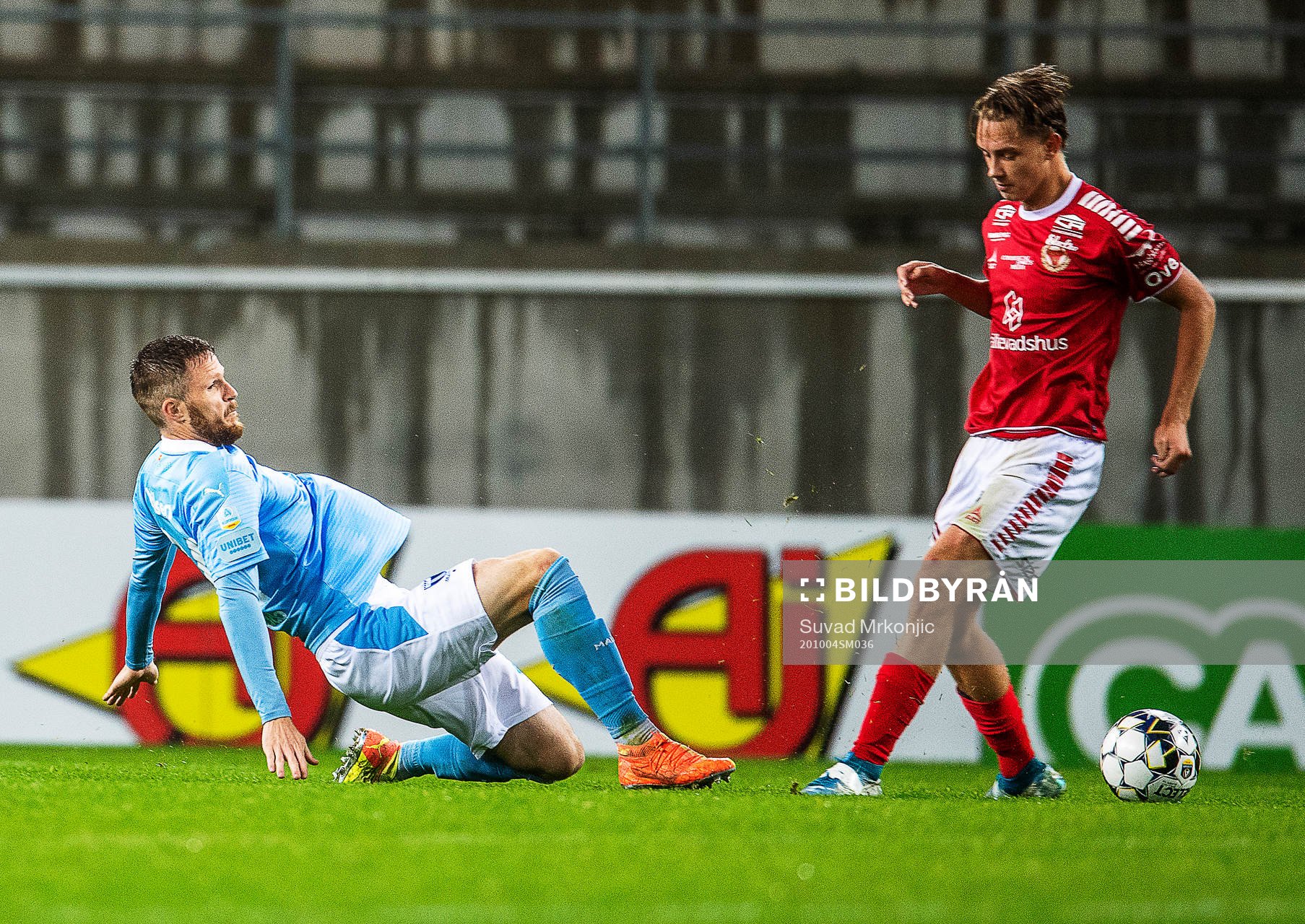Kalmars Isak Magnusson och Malmö FFs Lasse Nielsen