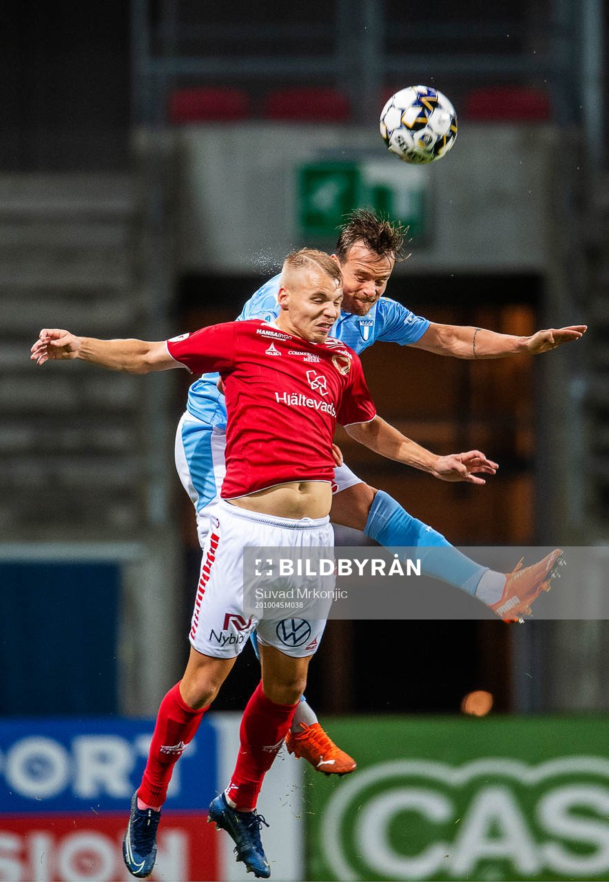 Kalmars Sebastian Ring och Malmö FFs Eric Larsson
