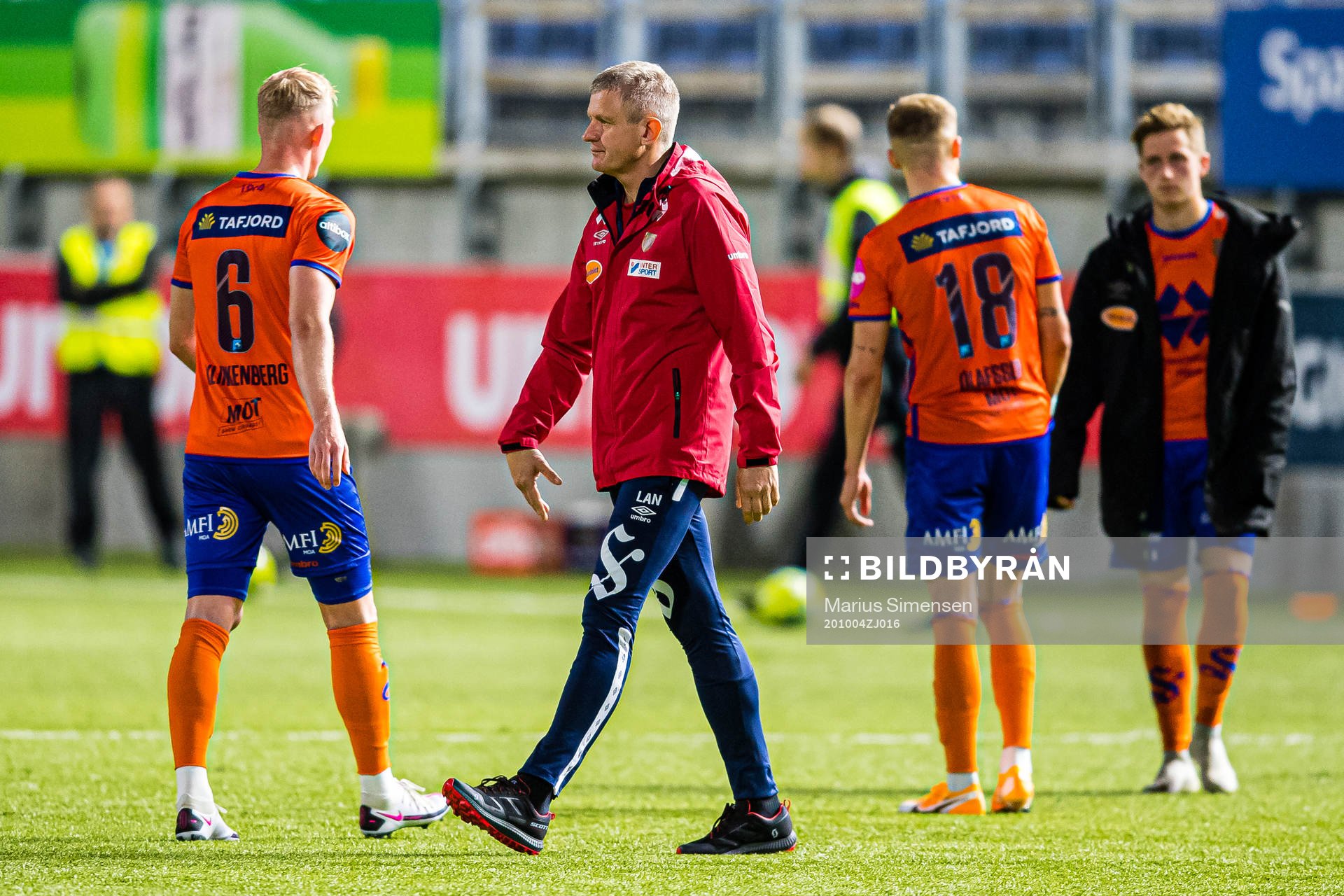 Lars Arne Nilsen, head coach of Aalesund, looks dejected