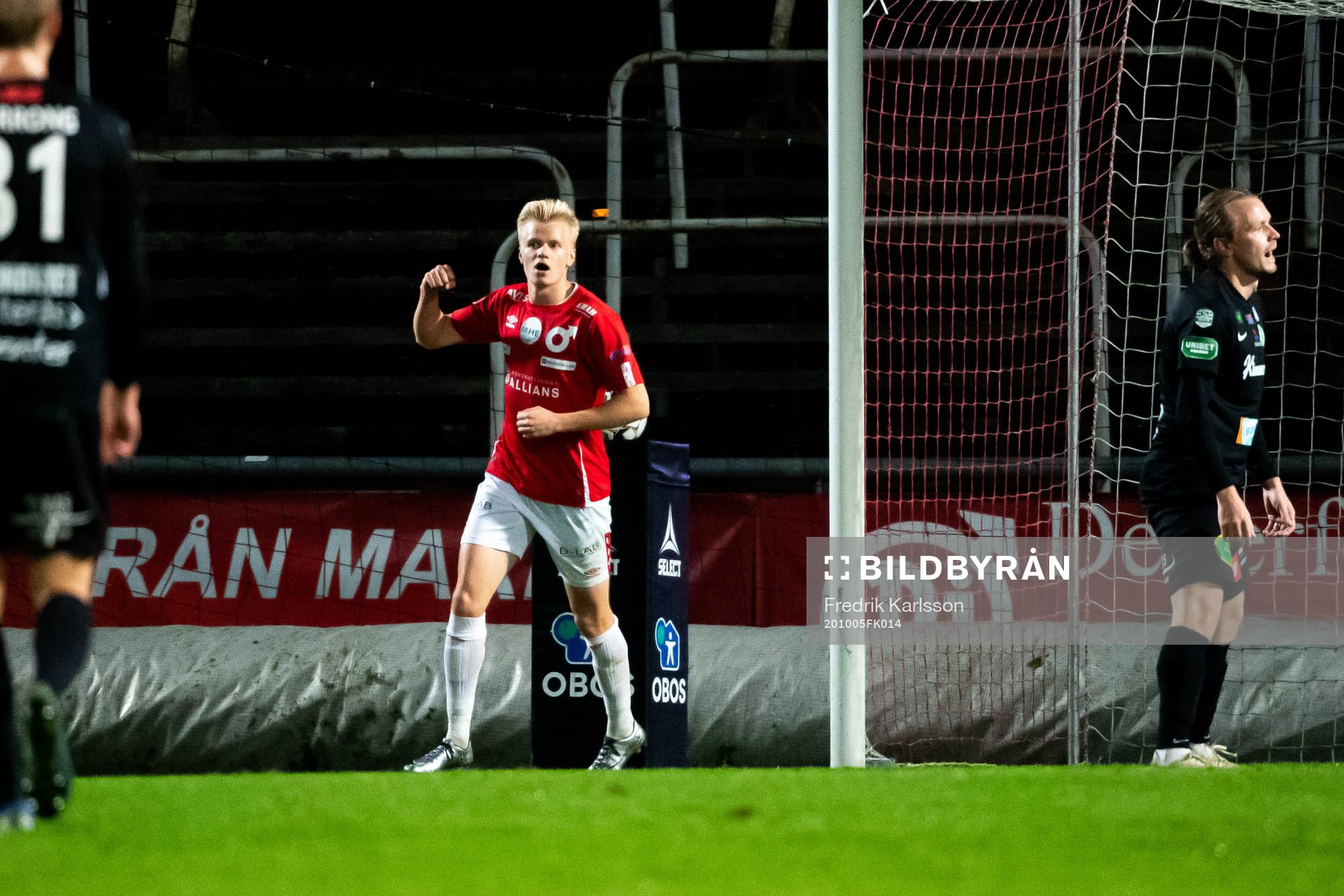 Degerfors Axel Lindahl jublar