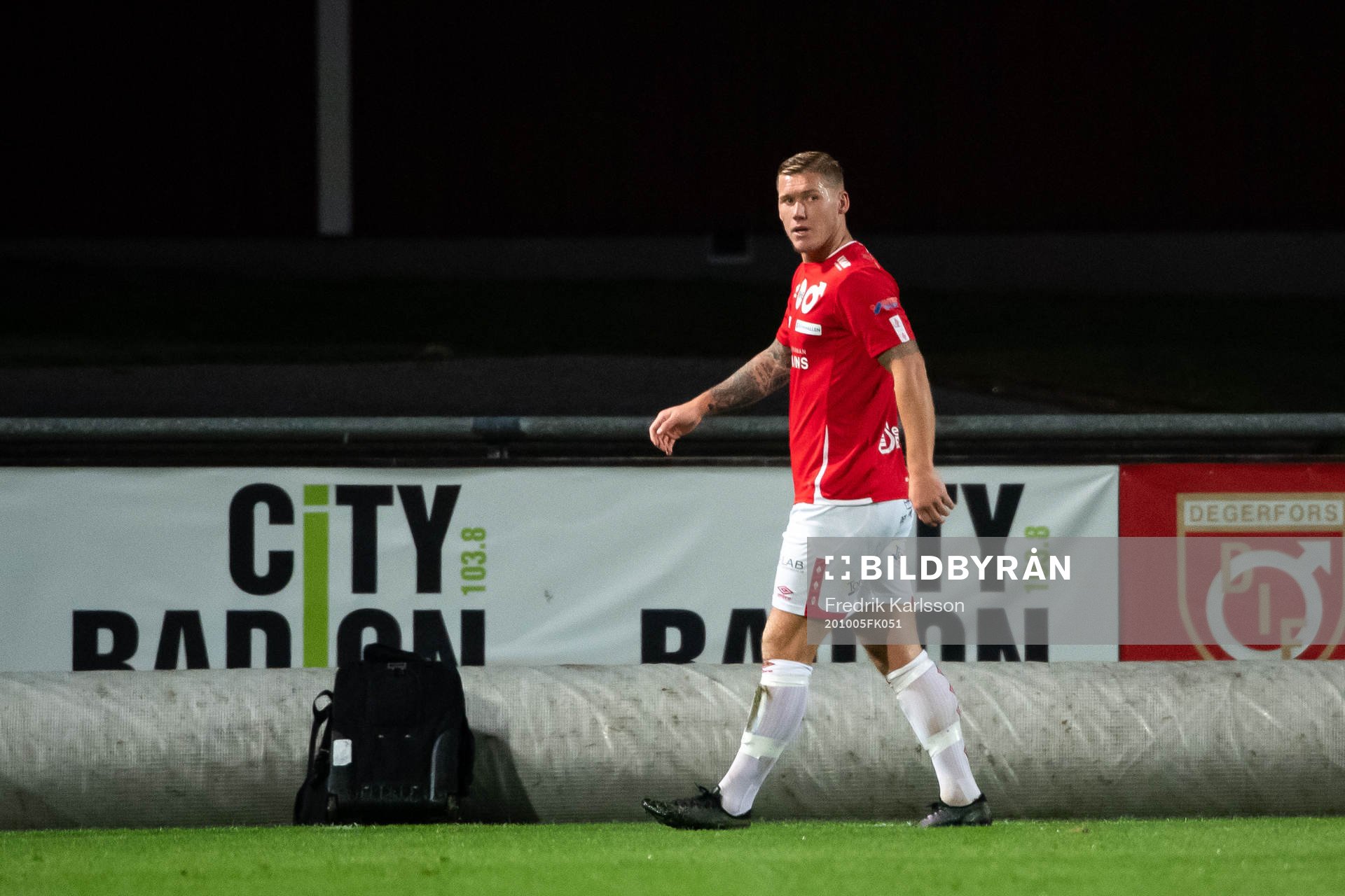 Degerfors Victor Edvardsen jublar