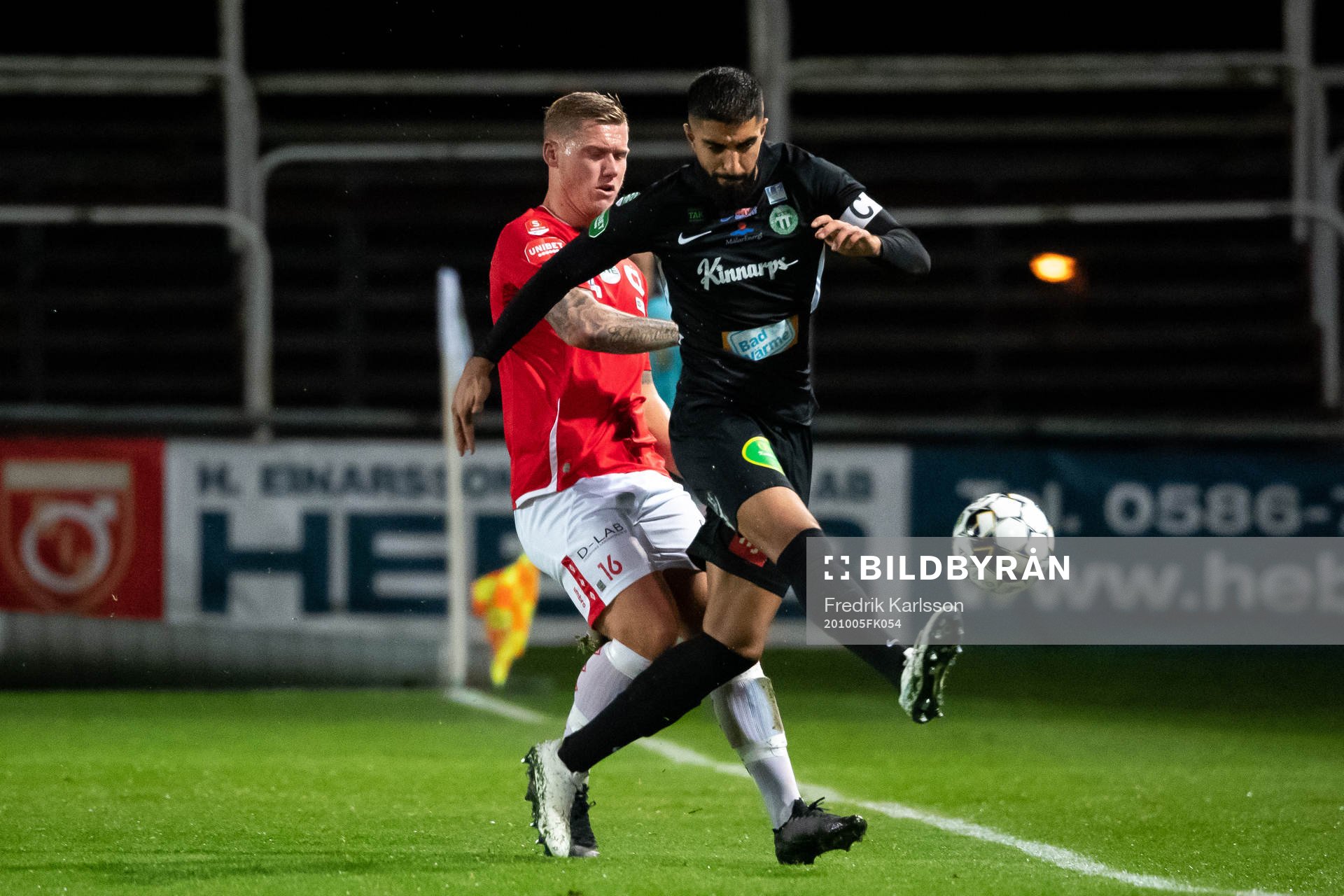 Västerås Sean Sabetkar och Degerfors Victor Edvardsen