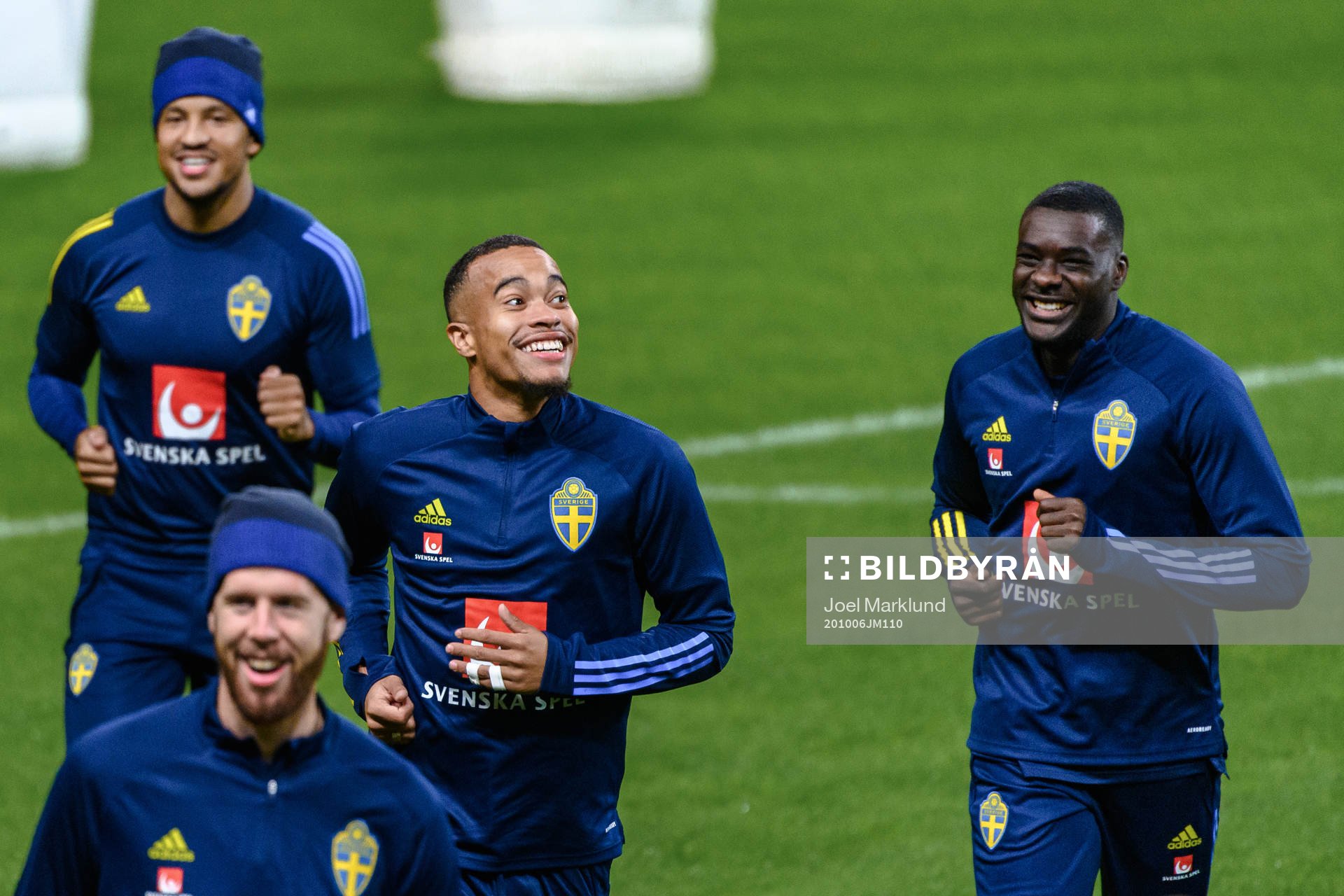 Robin Quaison and Ken Sema of the Swedish national football