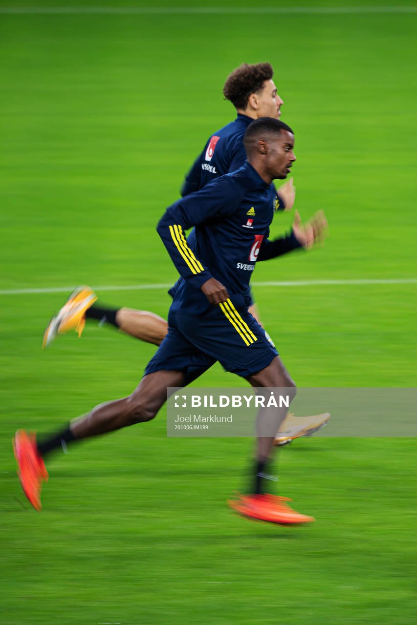 Alexander Isak and Jordan Larsson of the Swedish national