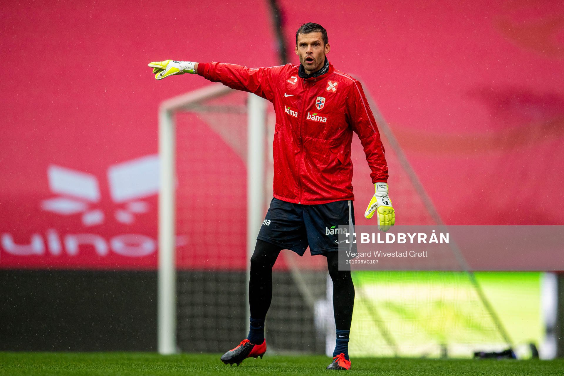 Goalkeeper Rune Almenning Jarstein of the Norwegian
