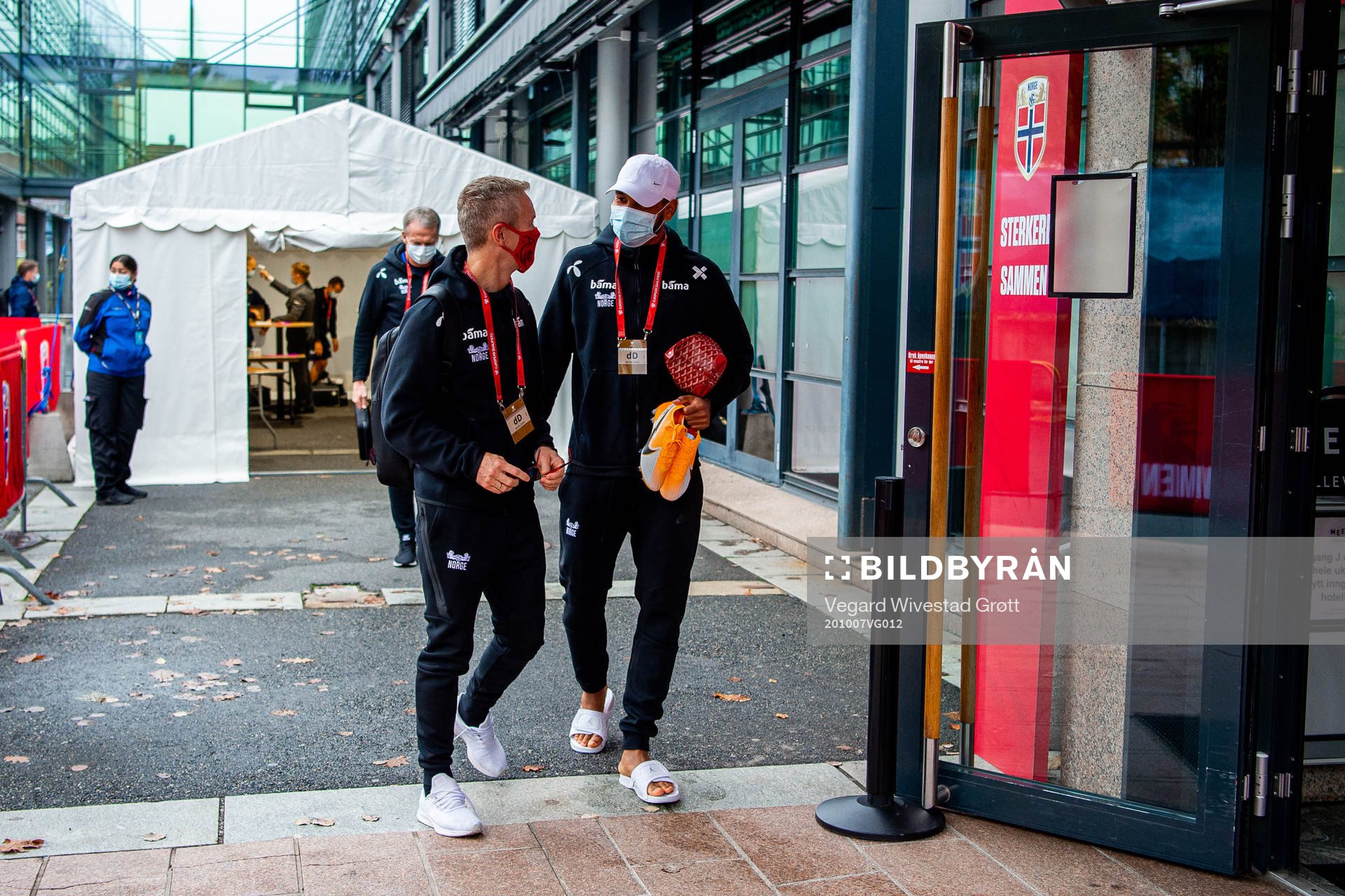 Joshua King of the Norwegian national football team arrives