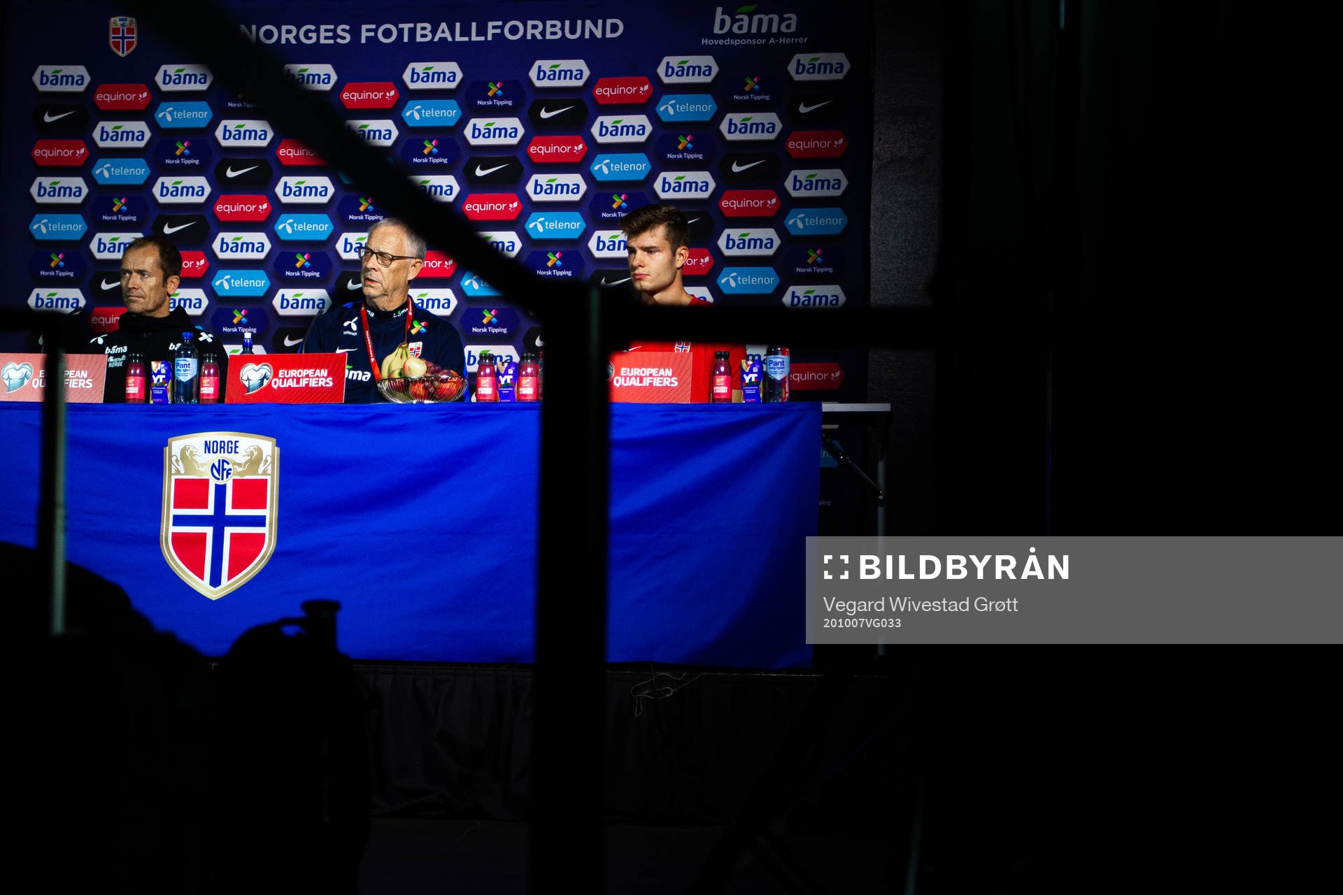 Svein Graff, head of media, Lars Lagerbäck, head coach,