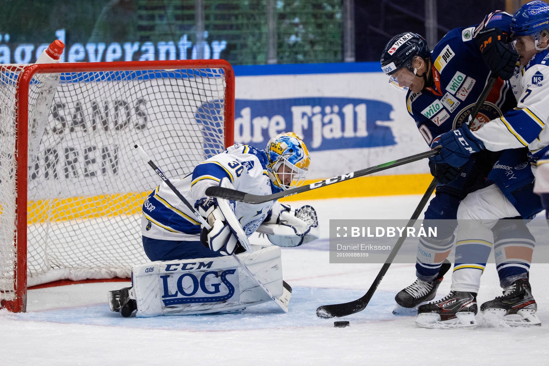 Leksands målvakt Janne Juvonen och Lucas Nordsäter