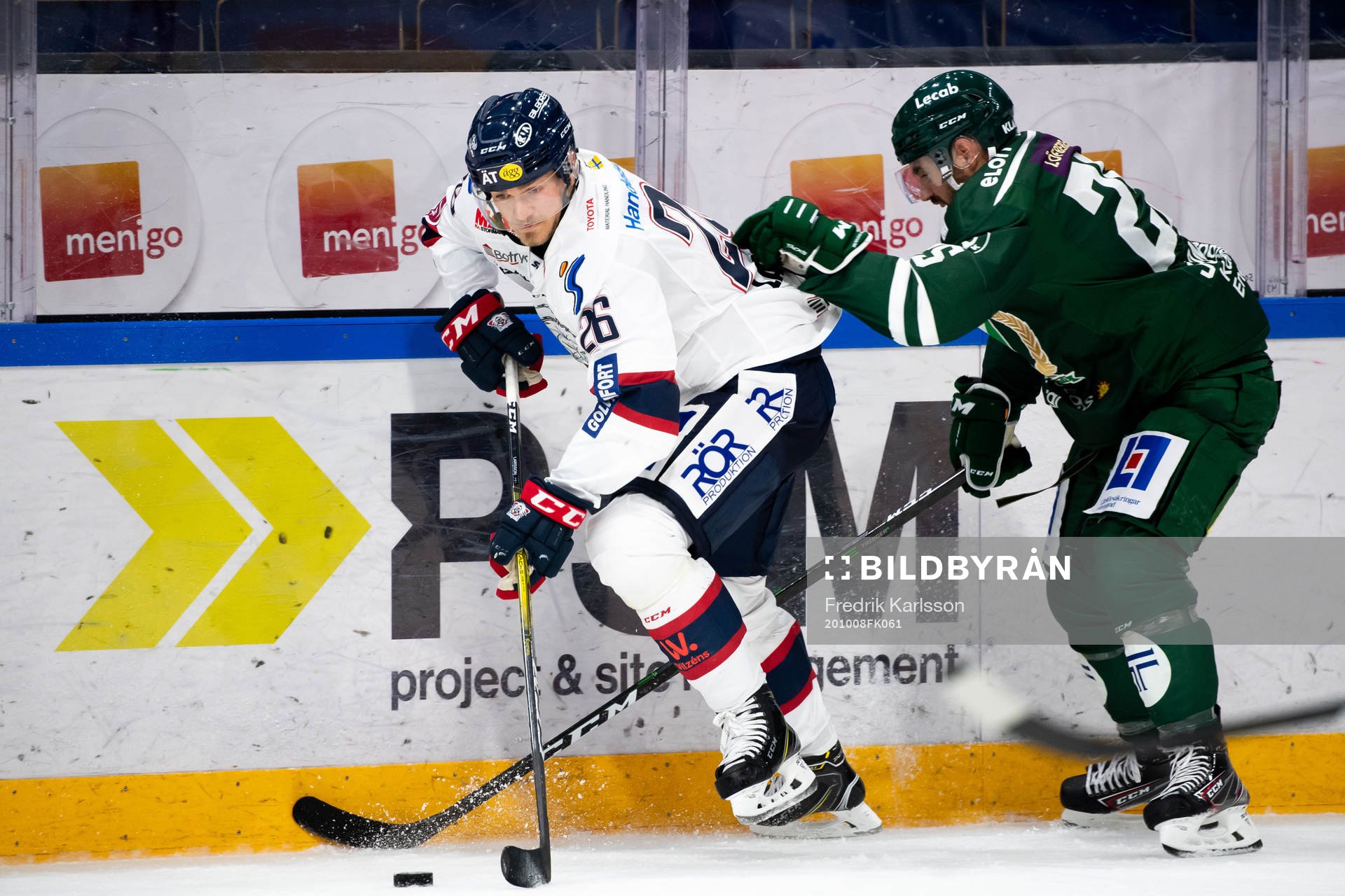 Linköpings Hampus Larsson och Färjestads Martin Johansson