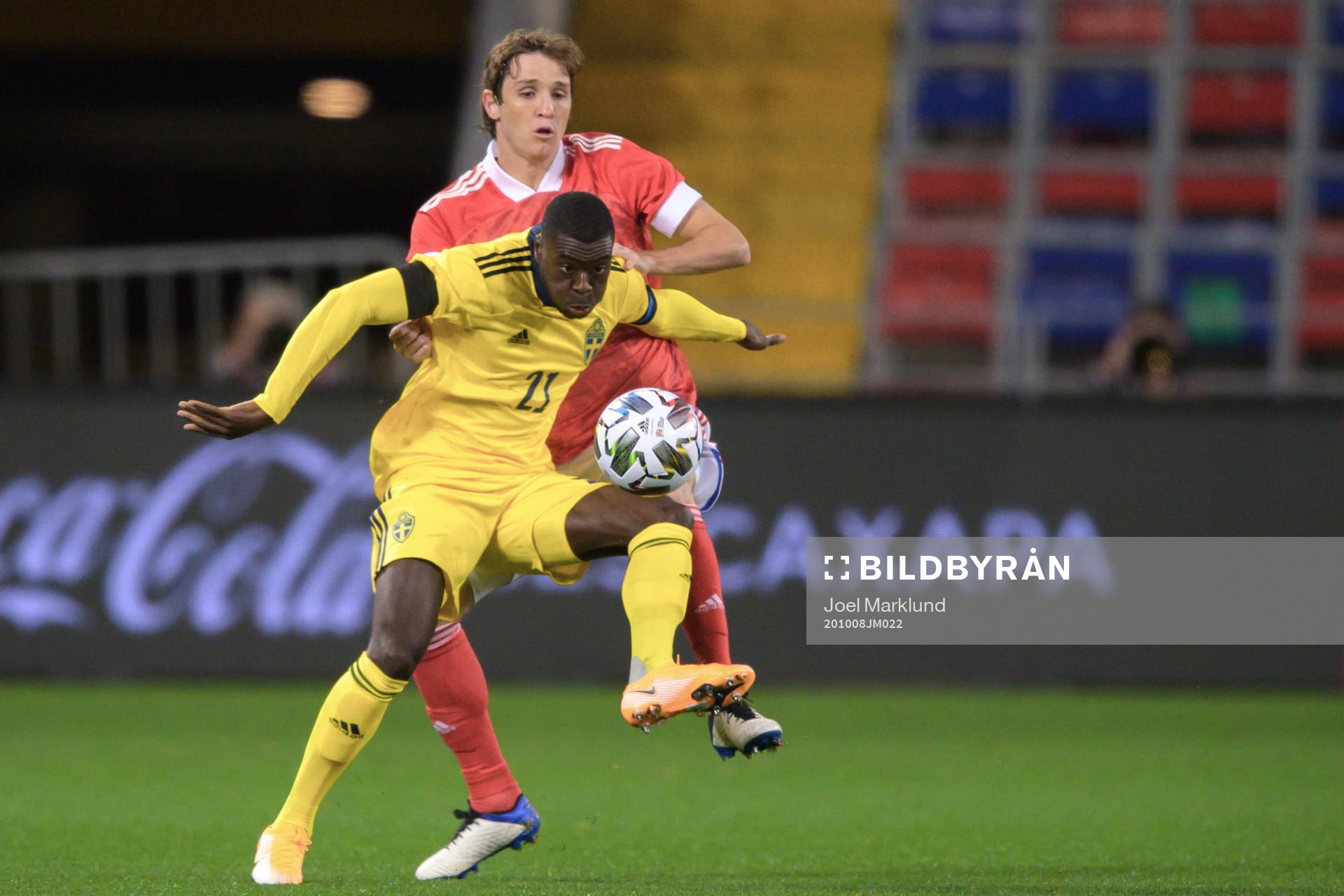 Ken Sema of Sweden and Mario Fernandes of Russia