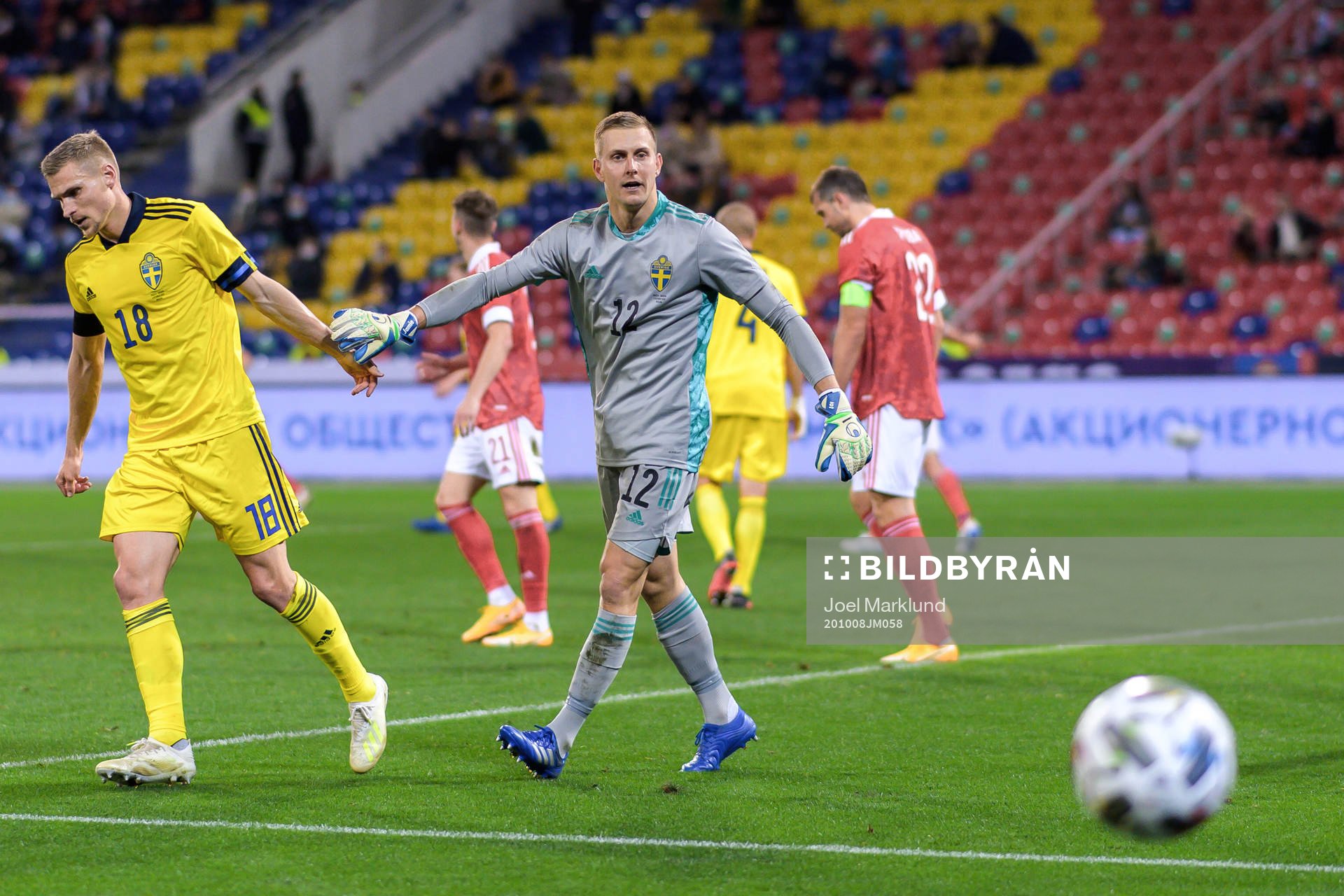 Carl Starfelt and goalkeeper Karl-Johan Johnsson of Sweden