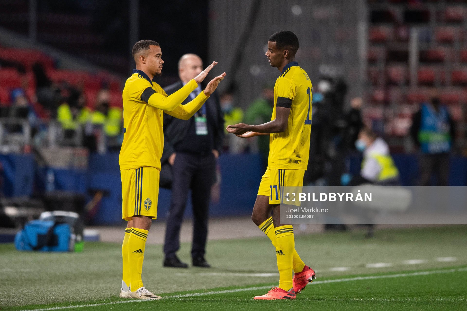 Robin Quaison and Alexander Isak of Sweden