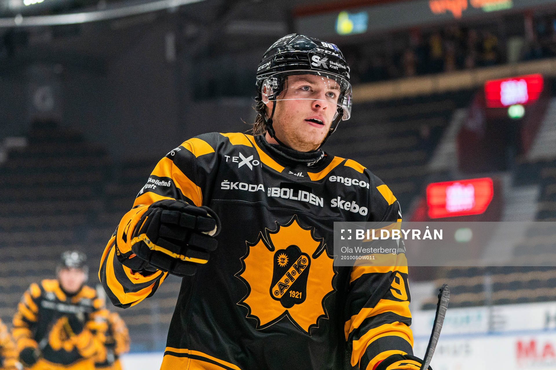 Skellefteås Rickard Hugg jublar