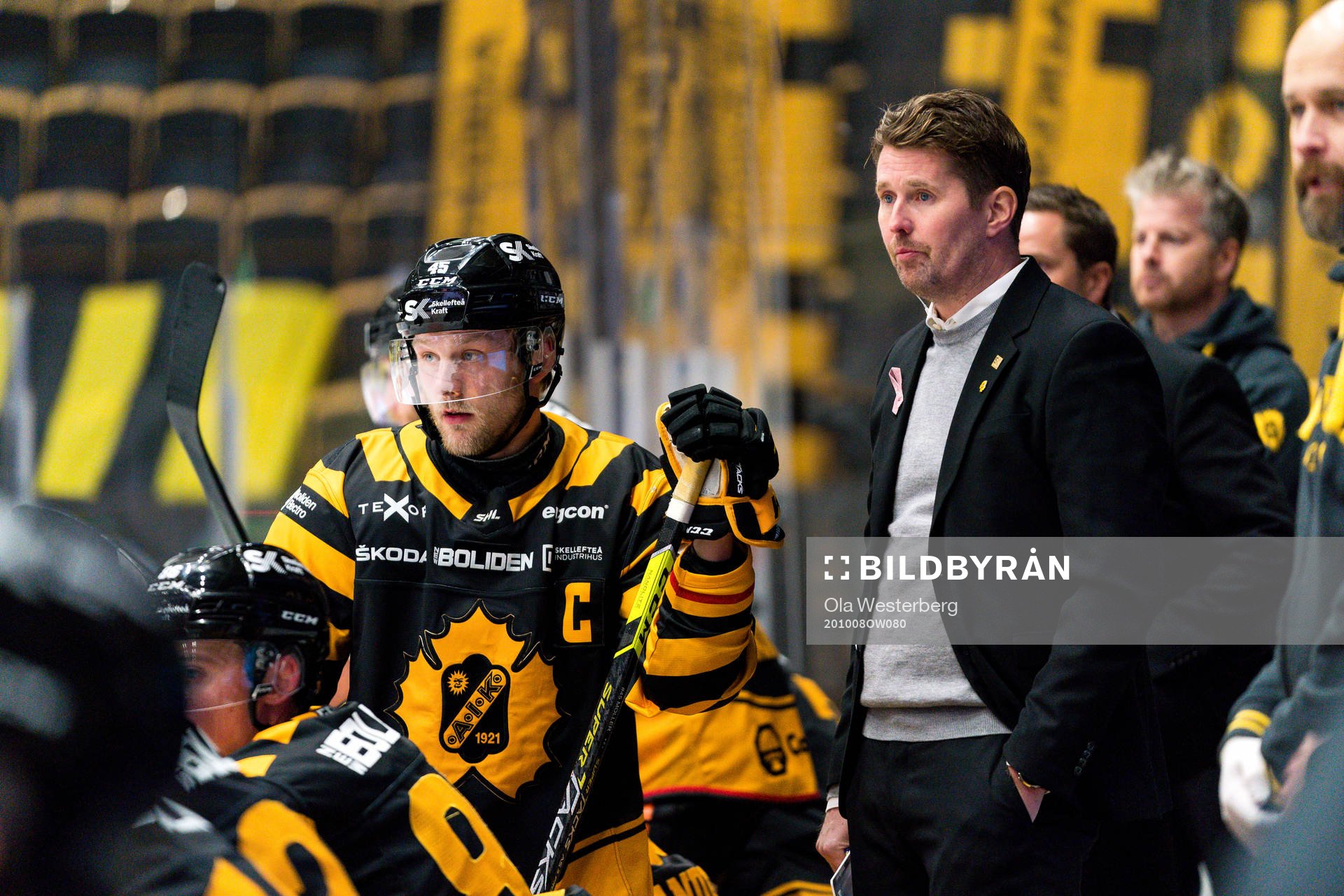 Skellefteås Oscar Möller och tränare Stefan Klockare