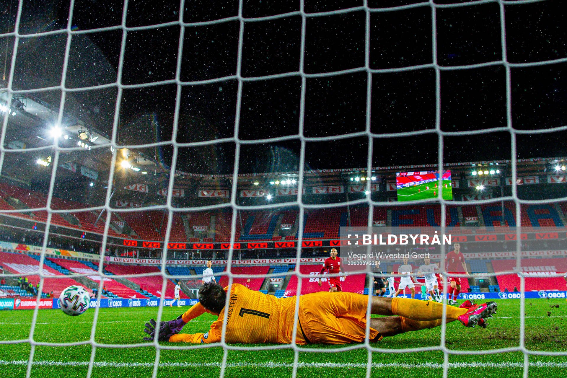 Goalkeeper Rune Almenning Jarstein of Norway with a save
