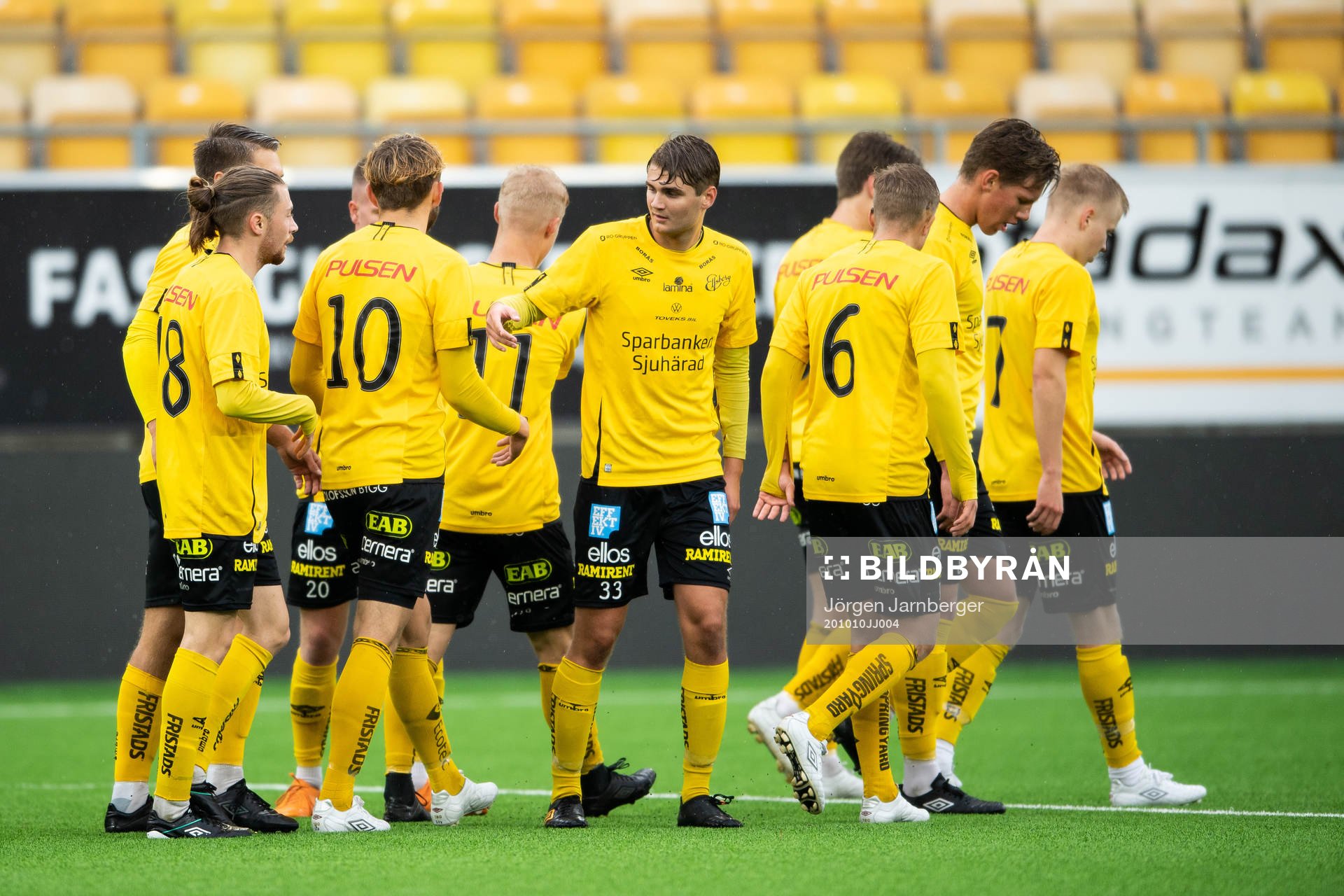 Elfsborgs spelare jublar efter 2-0 under fotbollsmatchen i P19 Allsvenskan mellan Elfsborg och IFK Göteborg den 10 oktober 2020 i Borås.