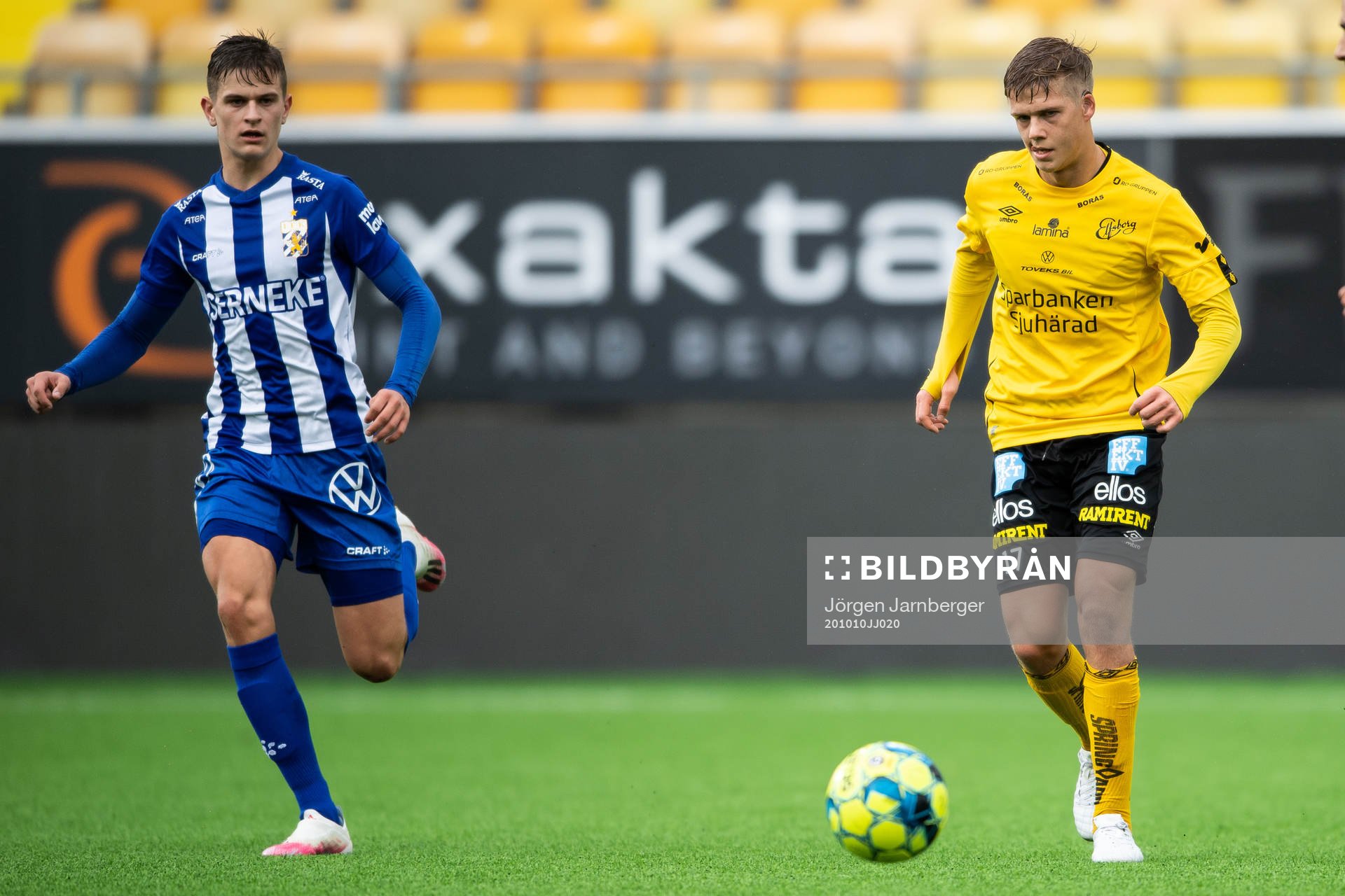 Elfsborgs Kevin Holmén och IFK Göteborgs Filip Ambroz