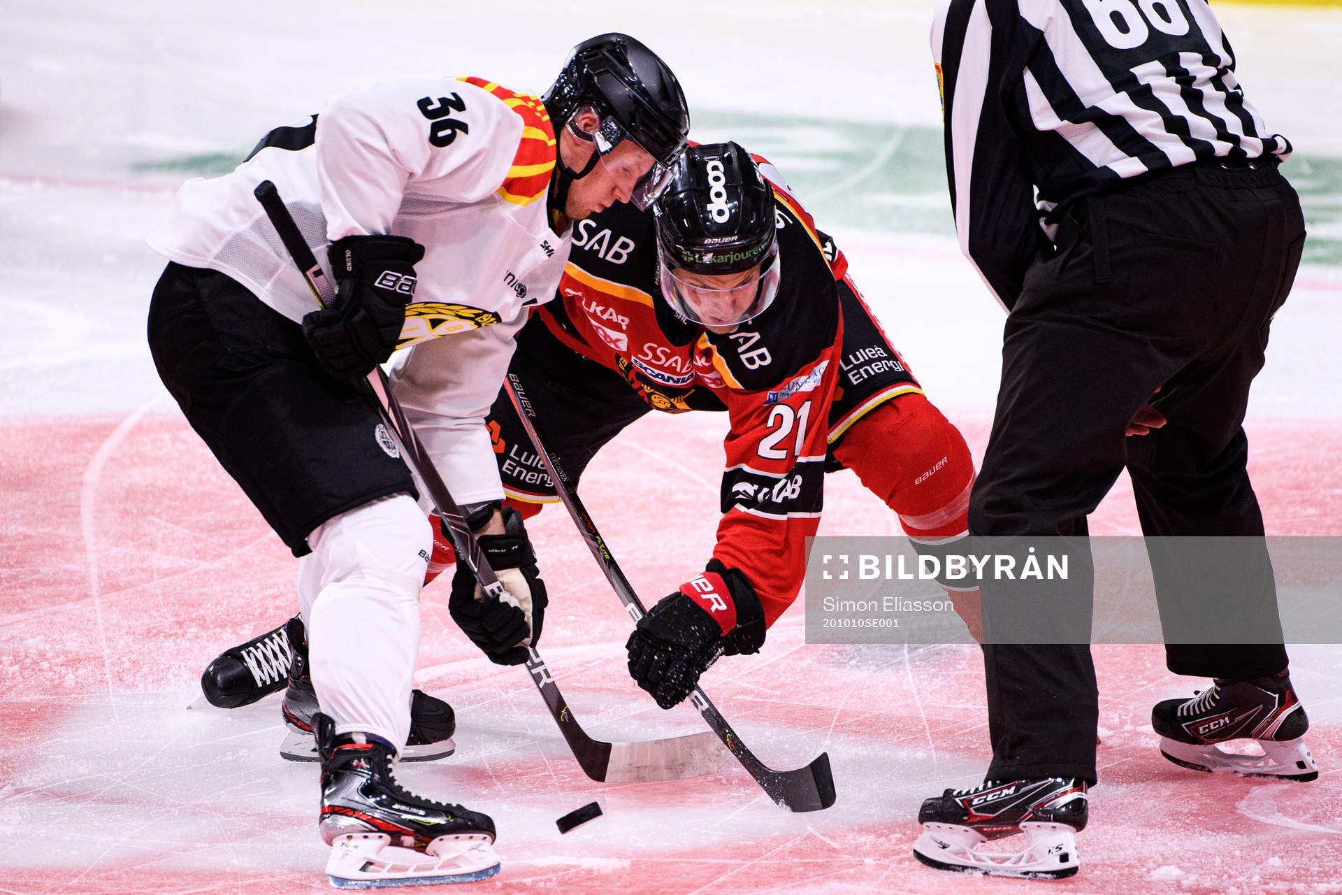 Brynäs Linus Ölund och Luleås Juhani Tyrväinen