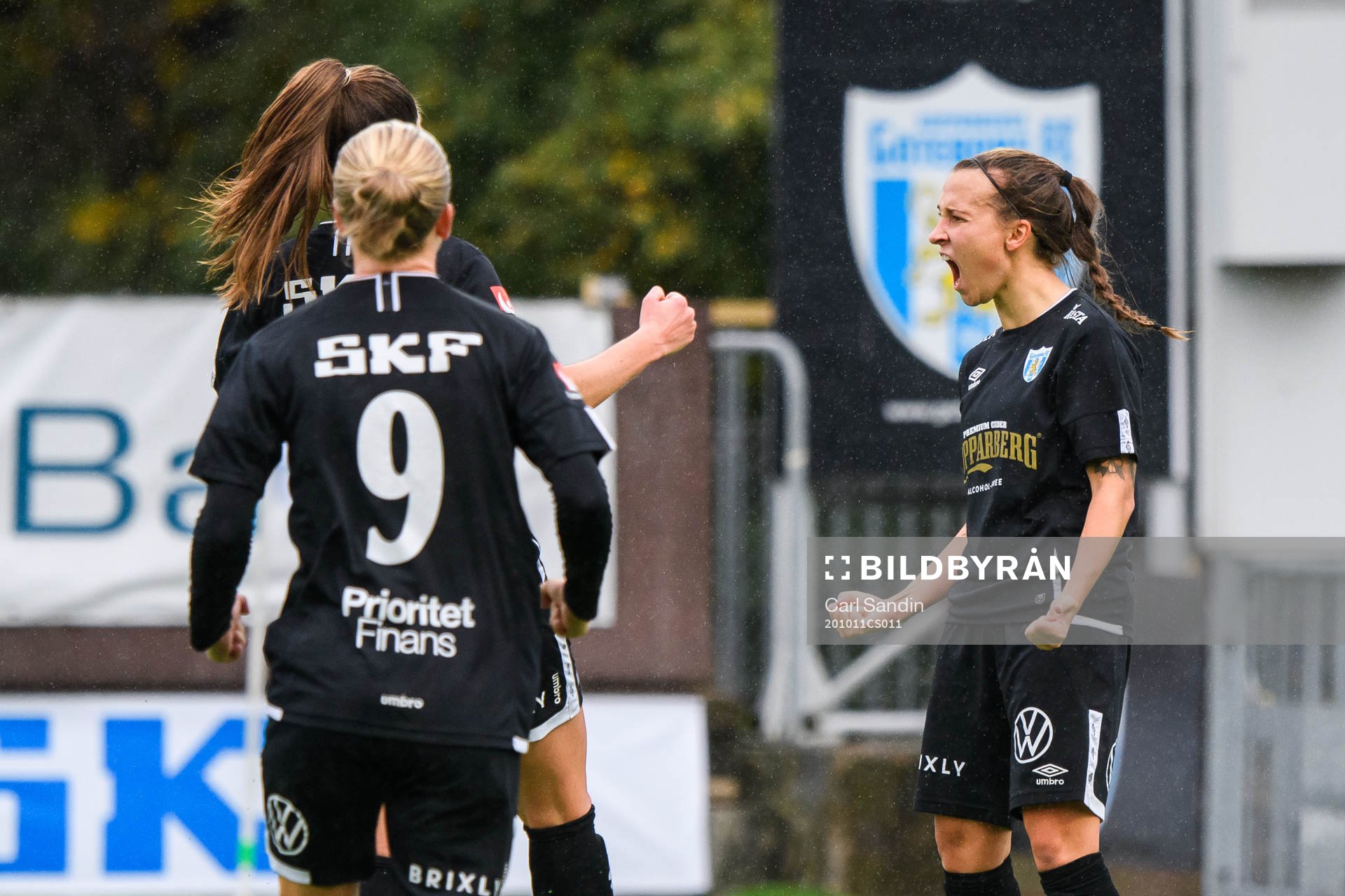 Göteborgs Julia Zigiotti Olme jublar efter hon gjort 1-0 under fotbollsmatchen i Damallsvenskan mellan Kopparbergs/Göteborg och Uppsala den 11 oktober 2020 i Göteborg.