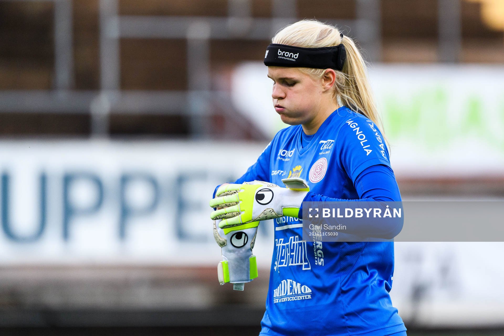 Uppsalas målvakt Emma Holmgren deppar