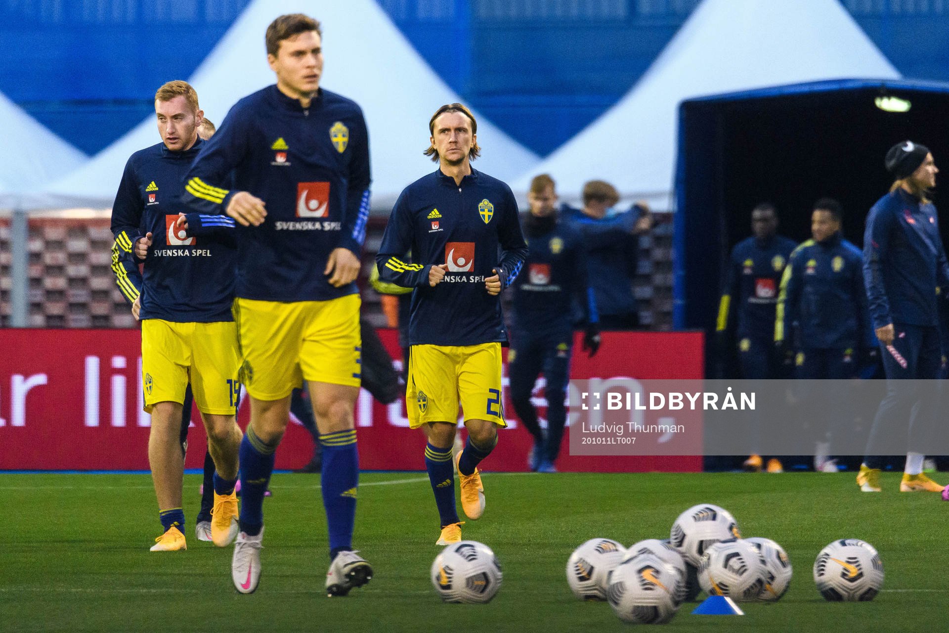 Dejan Kulusevski and Kristoffer Olsson of Sweden