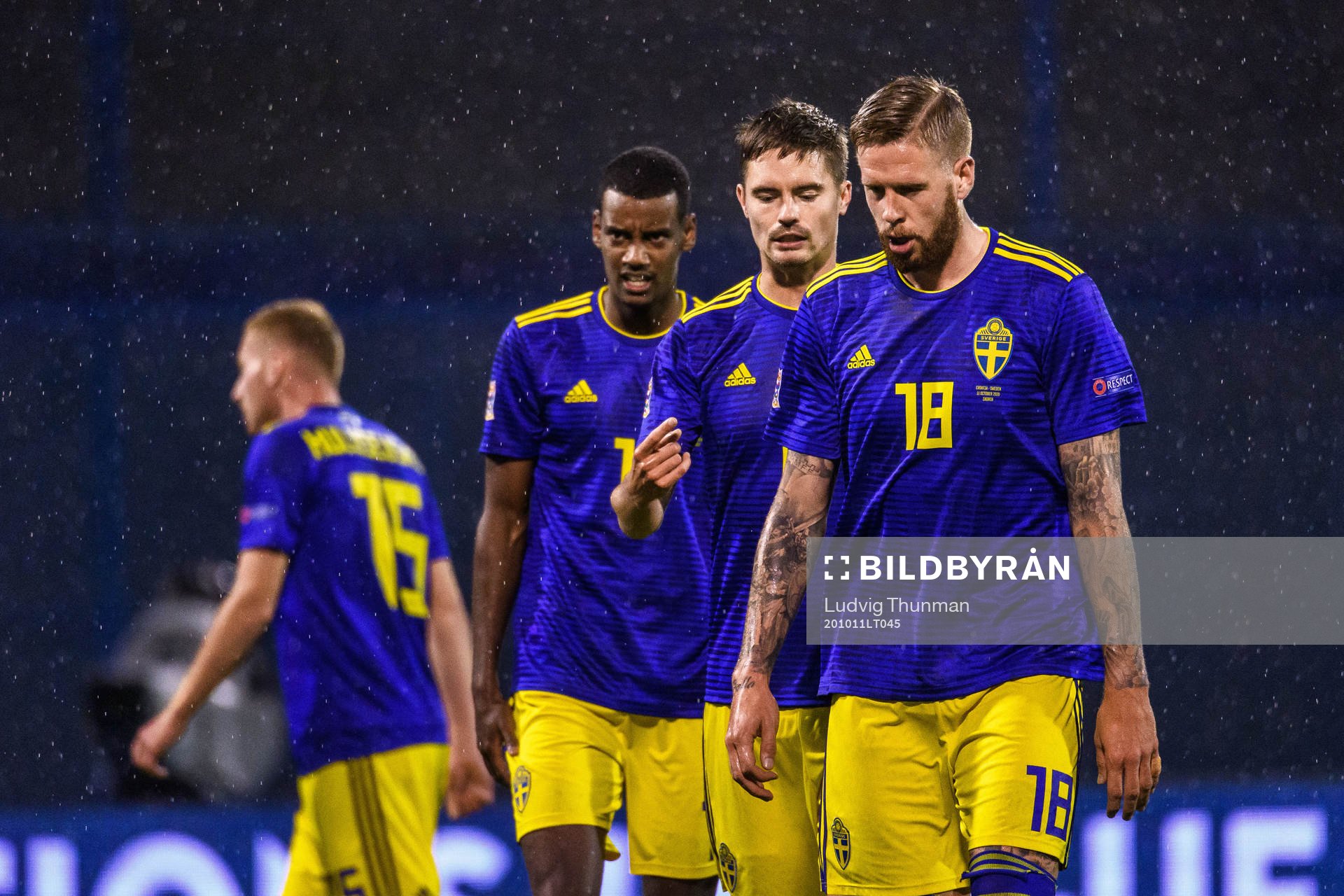 Alexander Isak, Mikael Lustig and Pontus Jansson of Sweden
