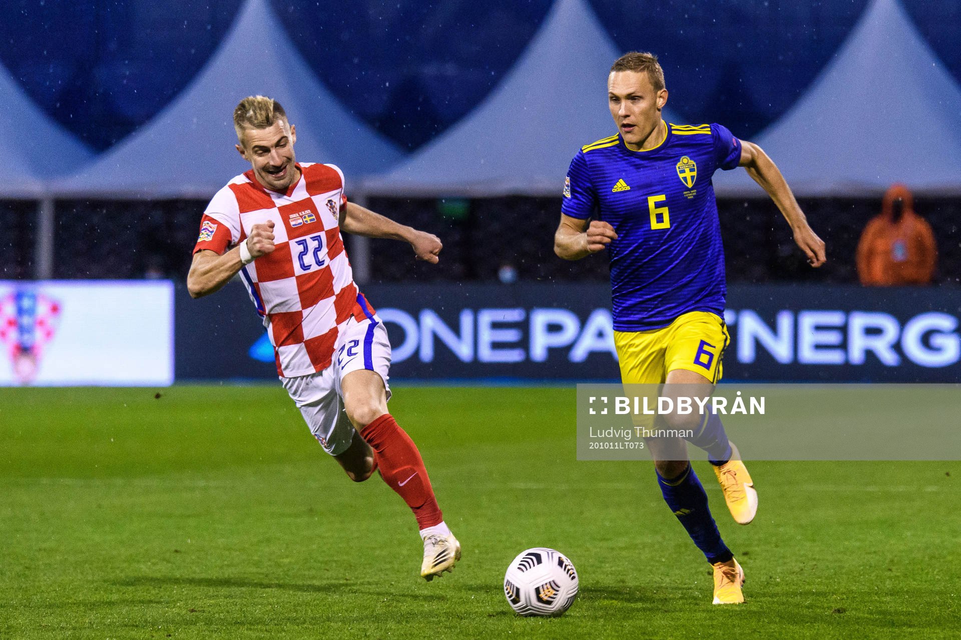 Dario Melnjak of Croatia and Ludwig Augustinsson  of Sweden