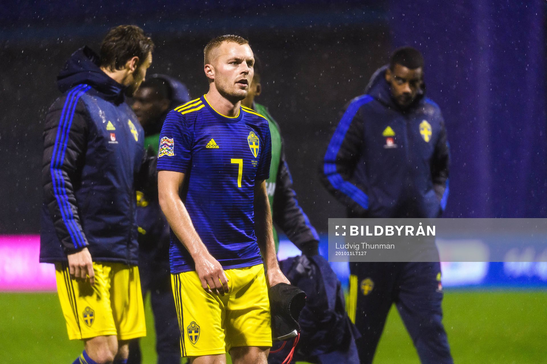 Sebastian Larsson of Sweden looks dejected