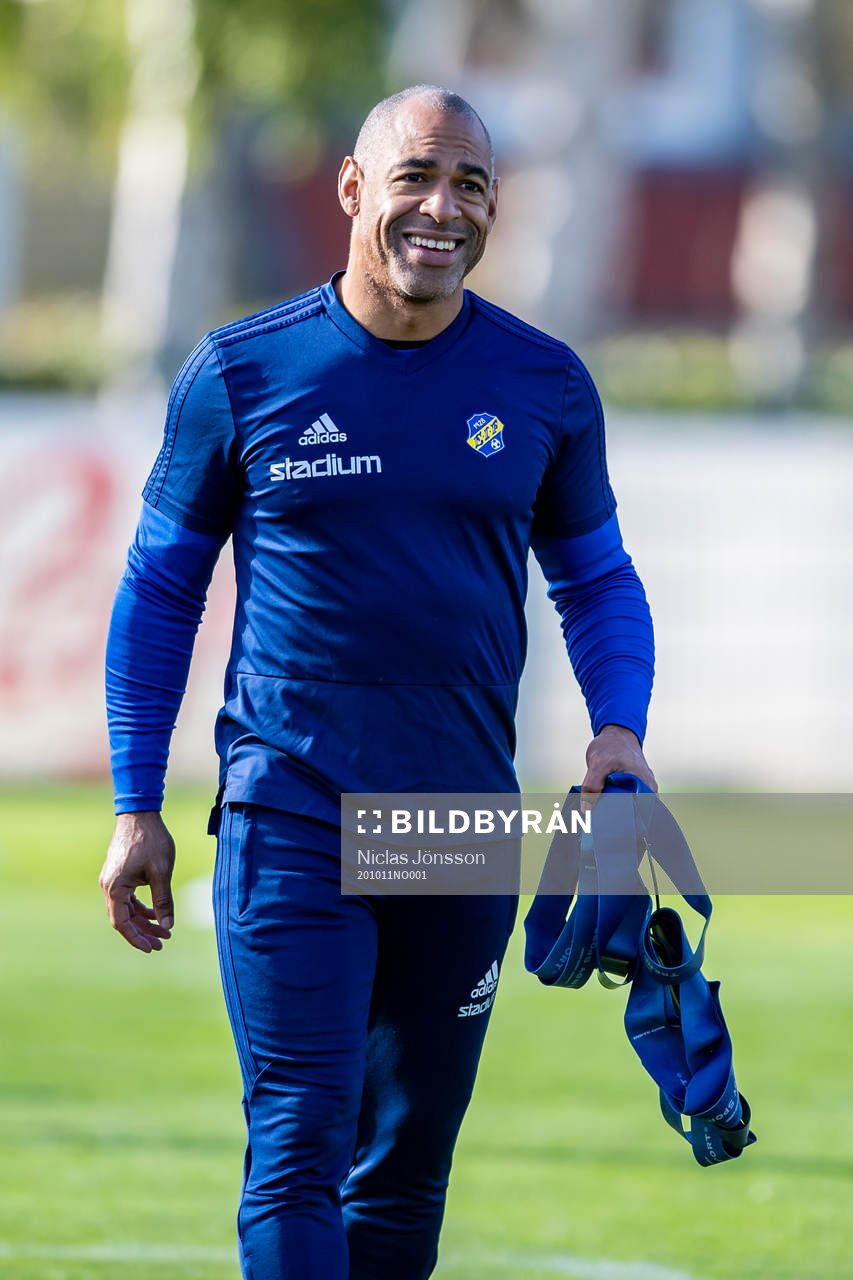 Eskilsminnes fys.tränare Solo da silva hammar