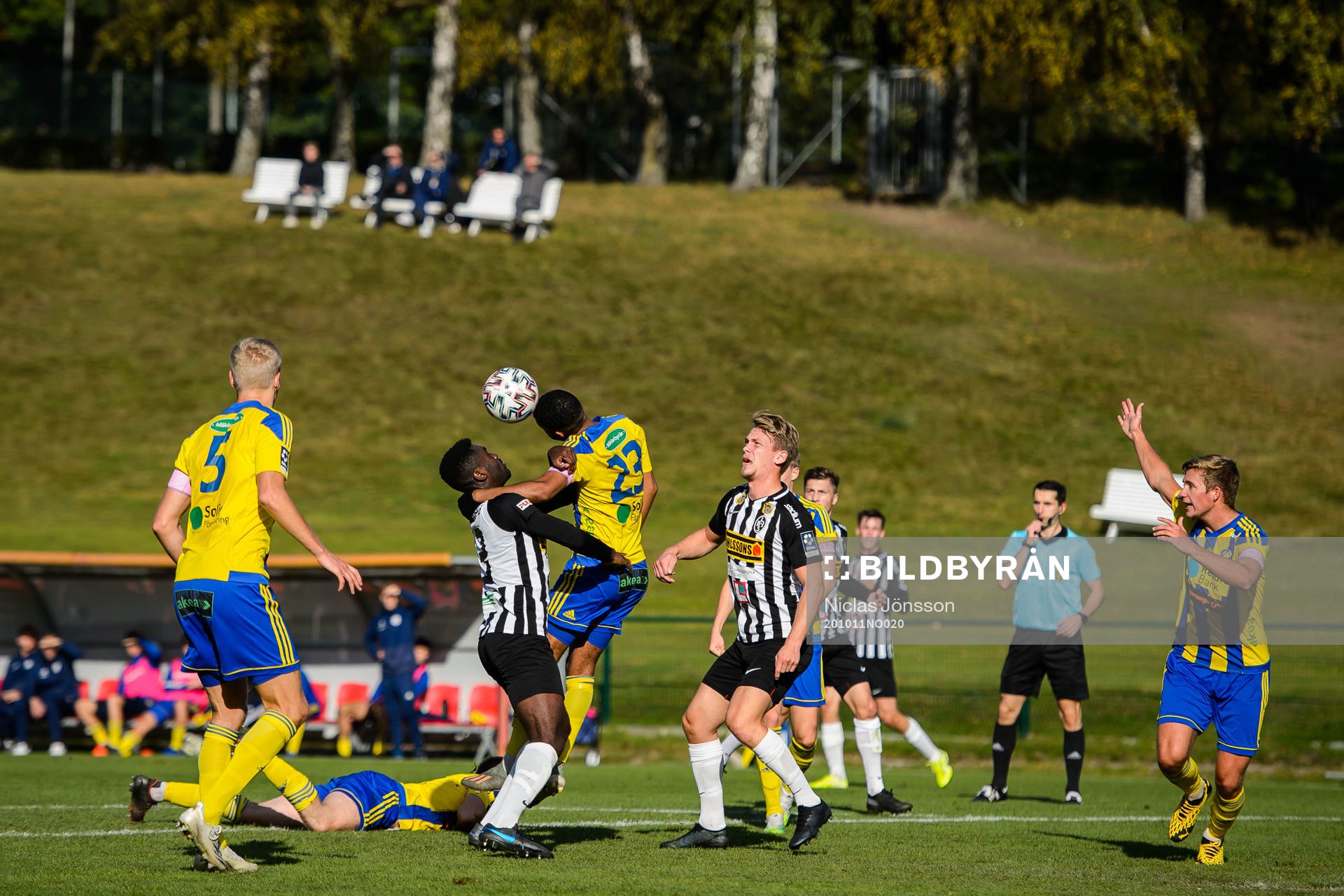 Landskronas Patrick Nwadike och Eskilsminnes Yonathan