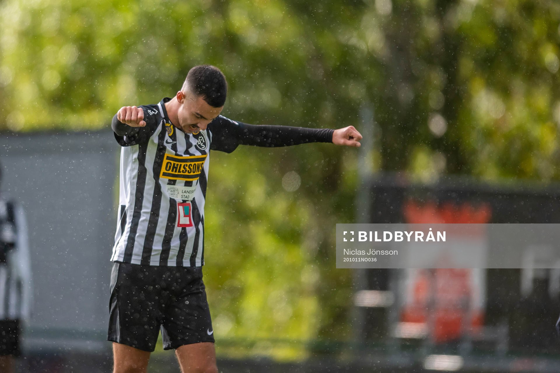 Landskronas Luka Petrovic jublar fotbollsmatchen i Division