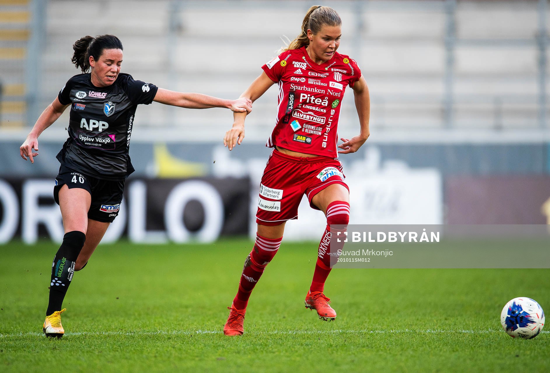 Piteås Nina Jakobsson och Växjös Phobe Lynch McClernon
