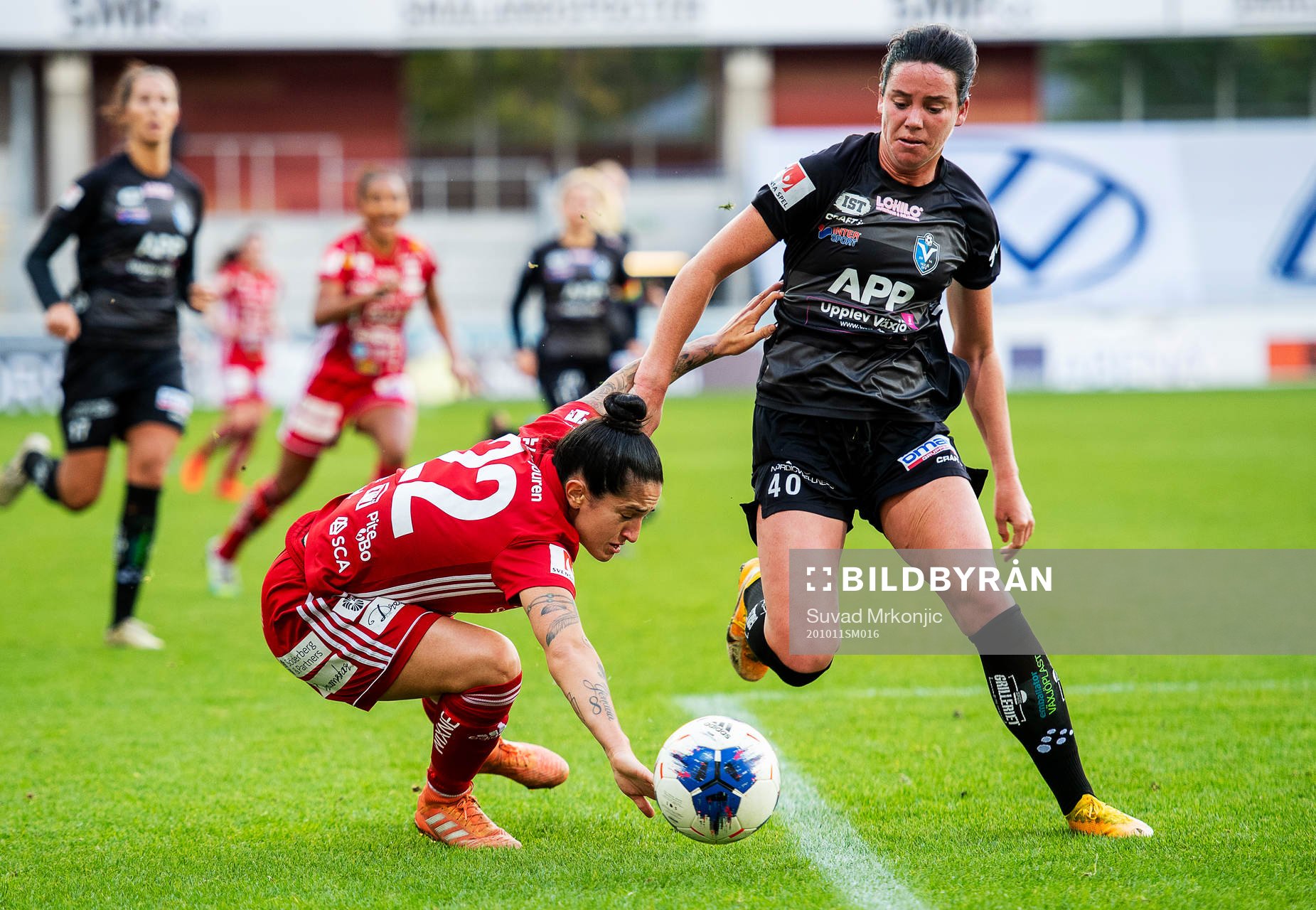 Piteås Fernanda Da Silva och Växjös Phobe Lynch McClernon