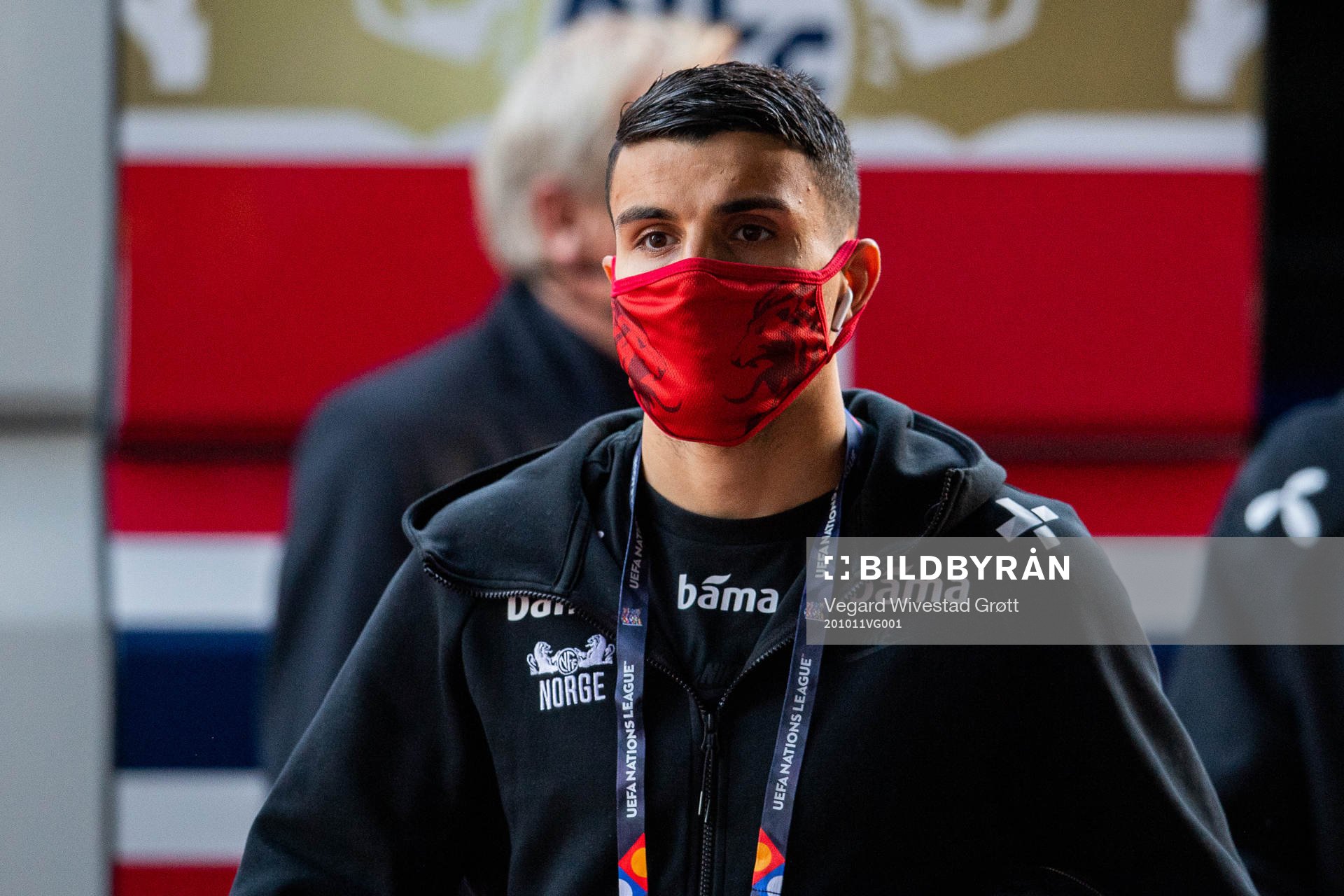 Mohamed «Moi» Elyounoussi of Norway arrives wearing a