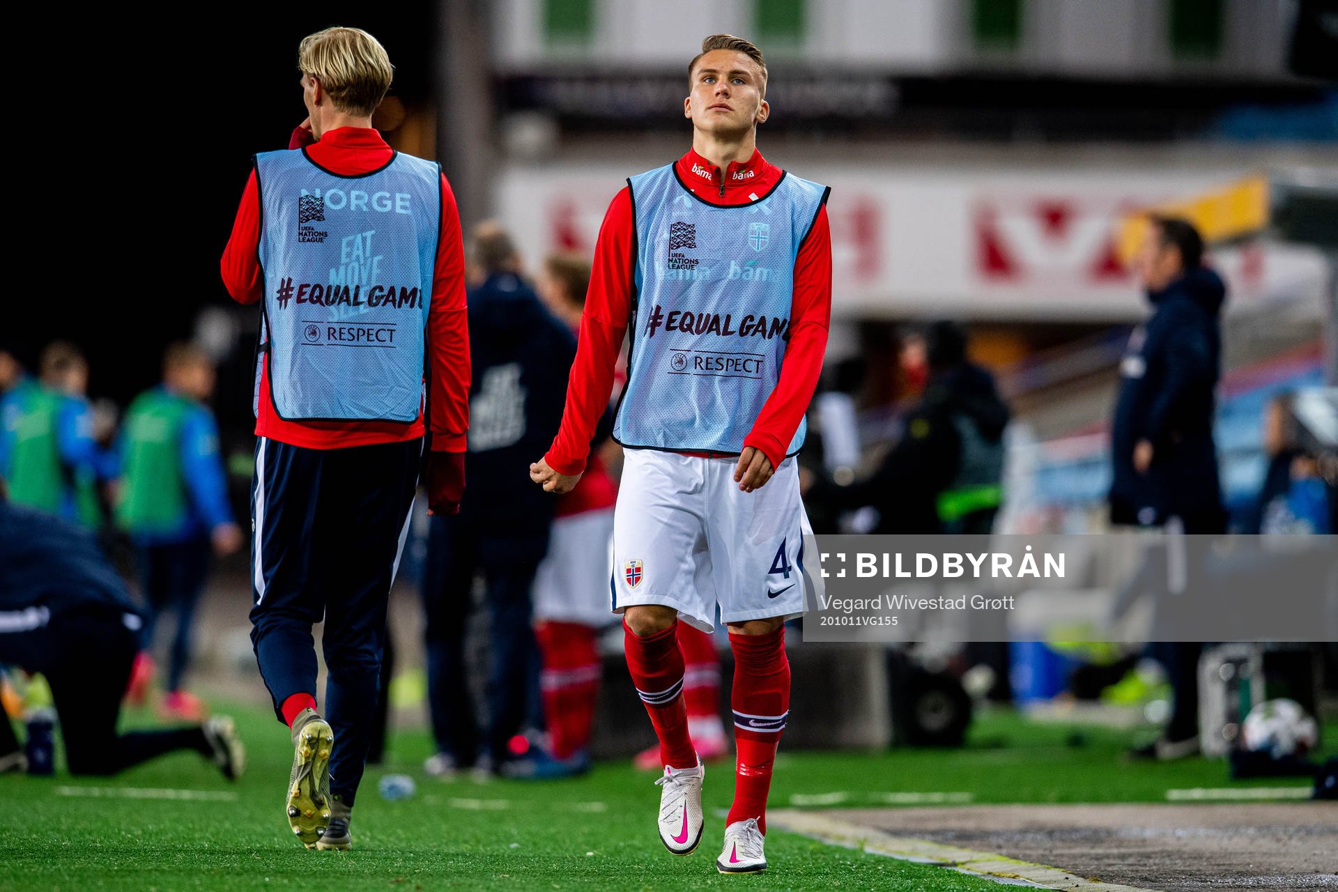 Leo Skiri Østigård of Norway warms up