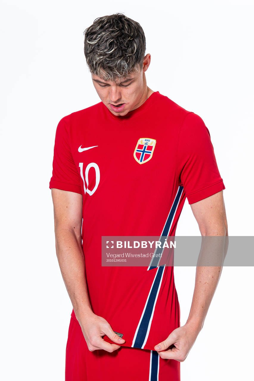 Jørgen Strand Larsen of the Norwegian national under-21