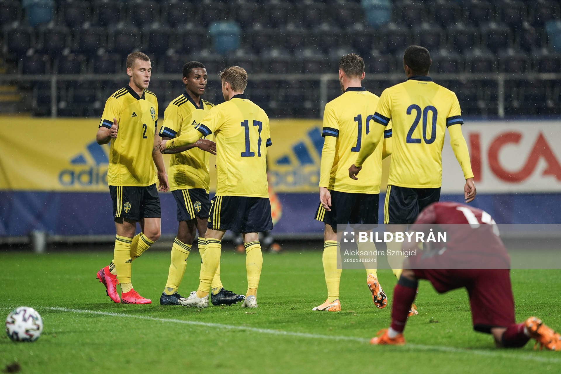 Paulos Abraham and Emil Hansson of Sweden celebrate the 10-0 goal during of the UEFA Under-21 Qualifier football match between Sweden and Armenia on October 13, 2020 in Lublin.