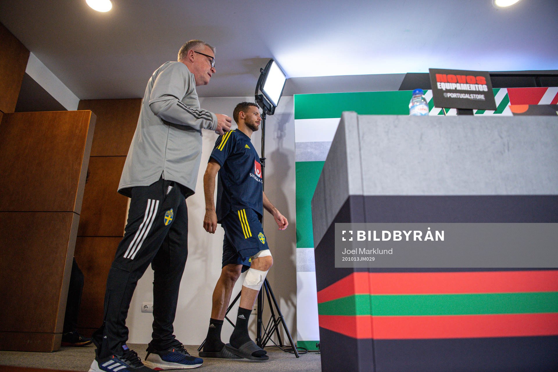 Head coach Janne Andersson and Marcus Berg of the Swedish