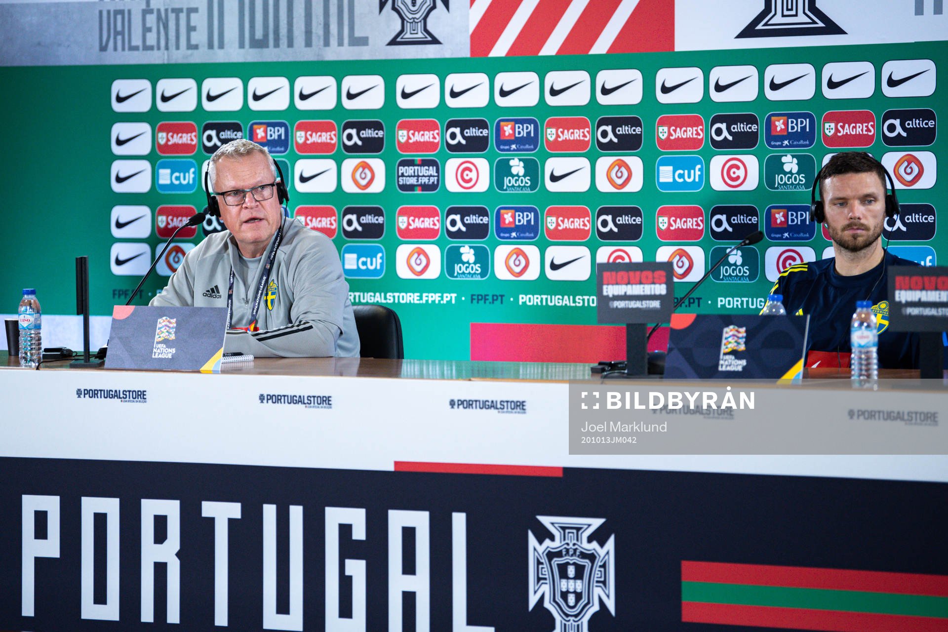 Head coach Janne Andersson and Marcus Berg of the Swedish