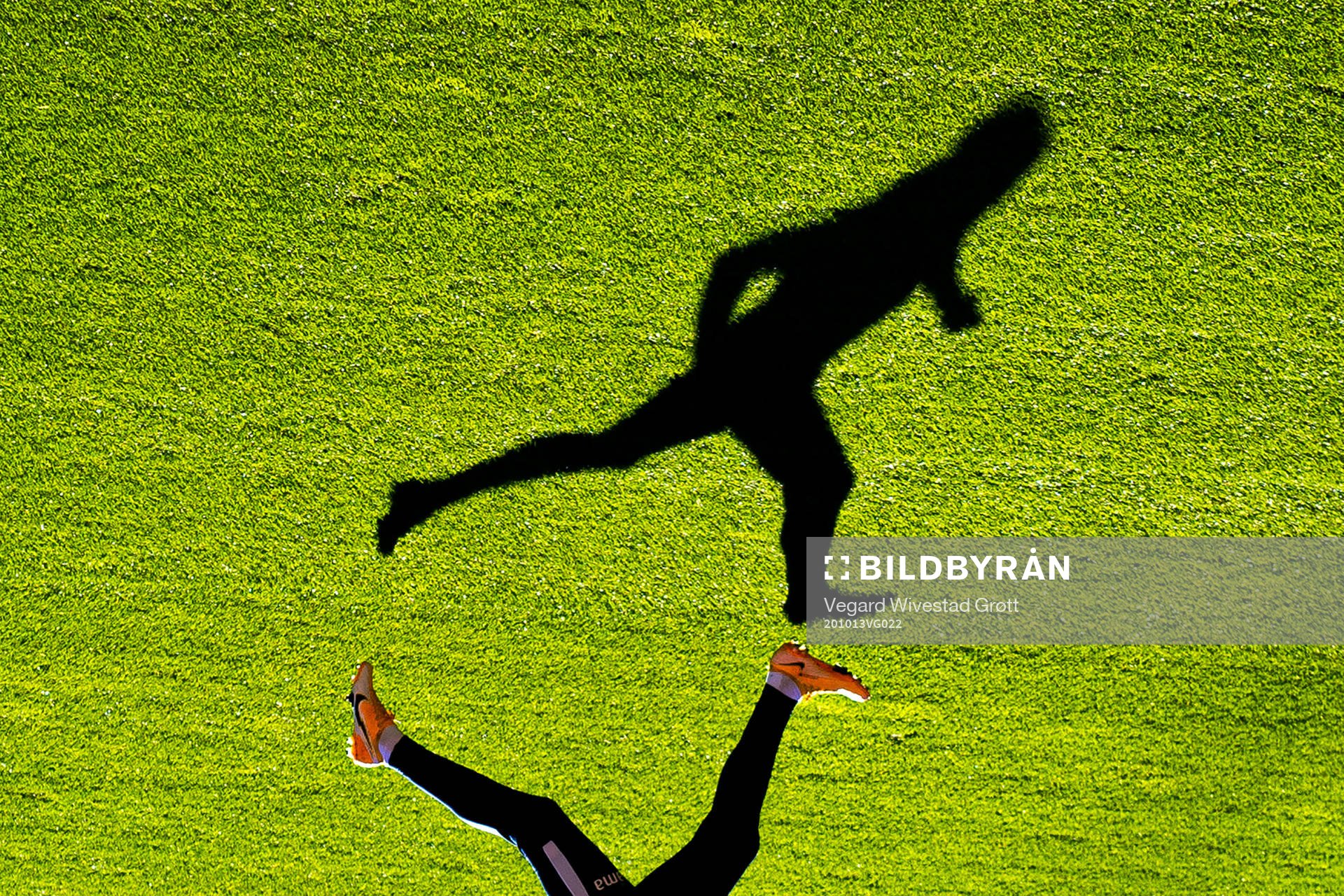 The shadow of Martin Ødegaard