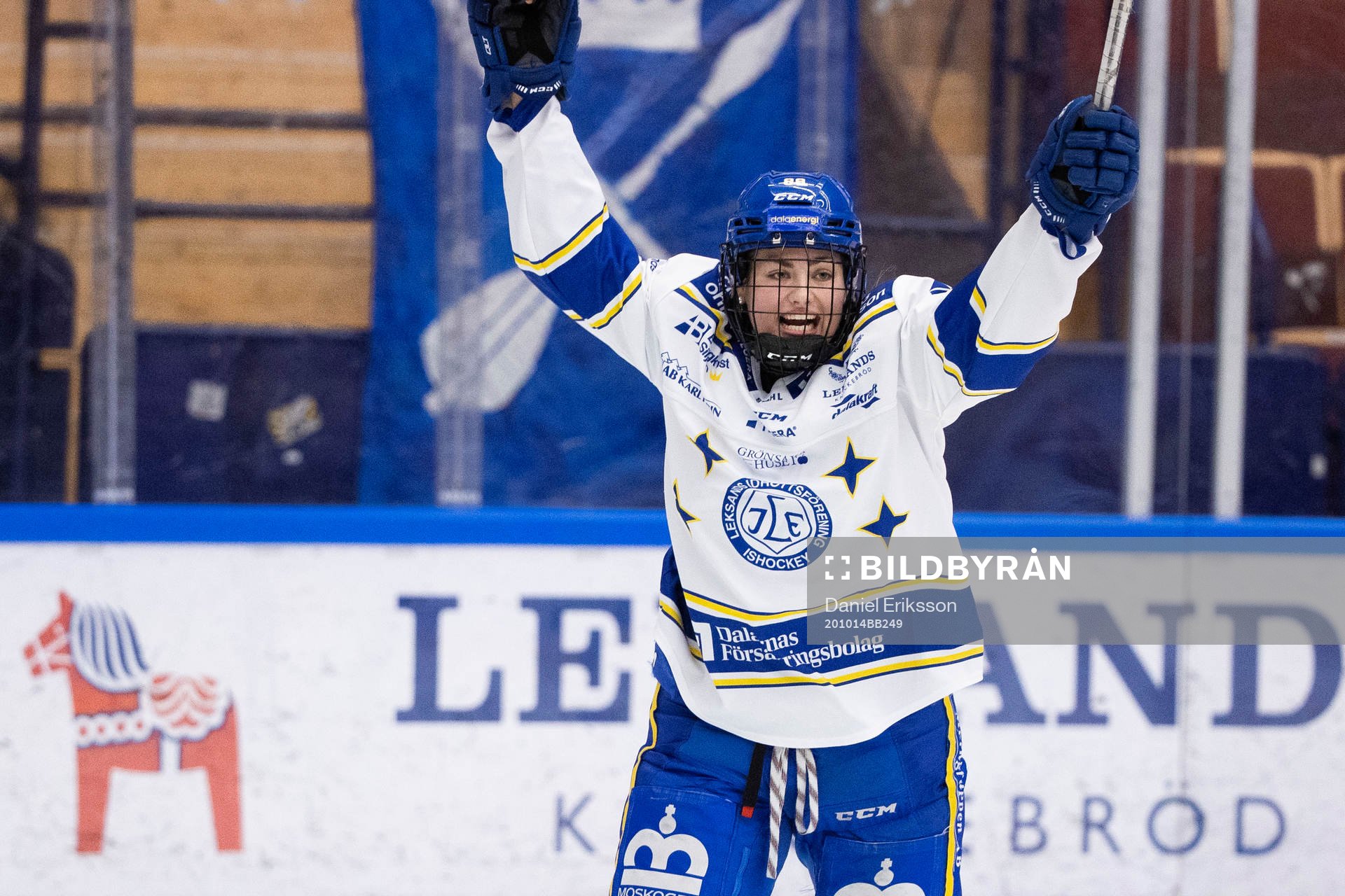 Leksands Leksands Ella Albinsson jublar