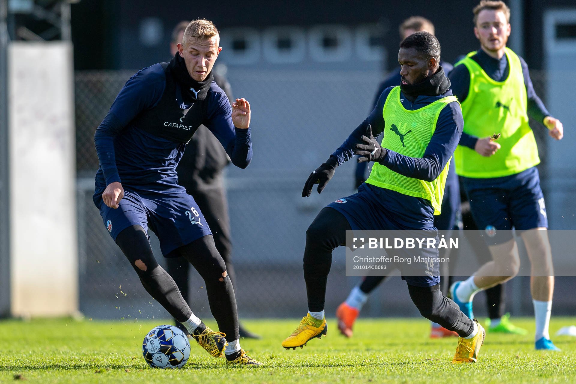 Jakob Voelkerling Persson mot Mohammed Abubakari