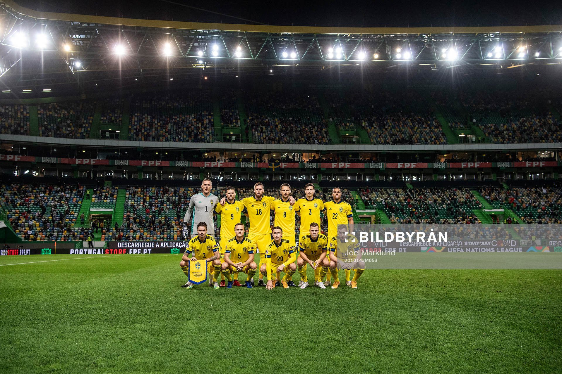 The starting eleven of Sweden pose for a team photo