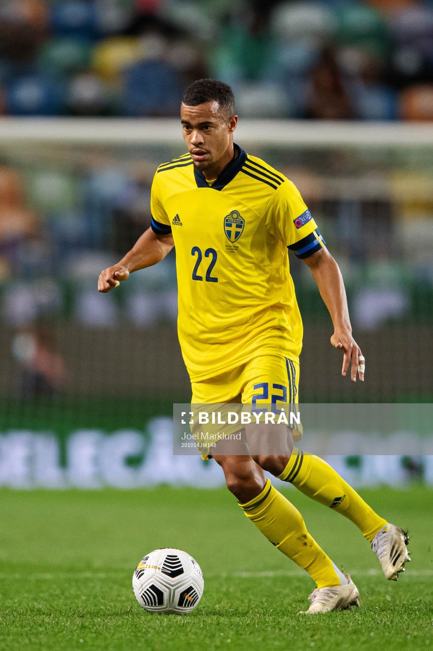 Robin Quaison of Sweden