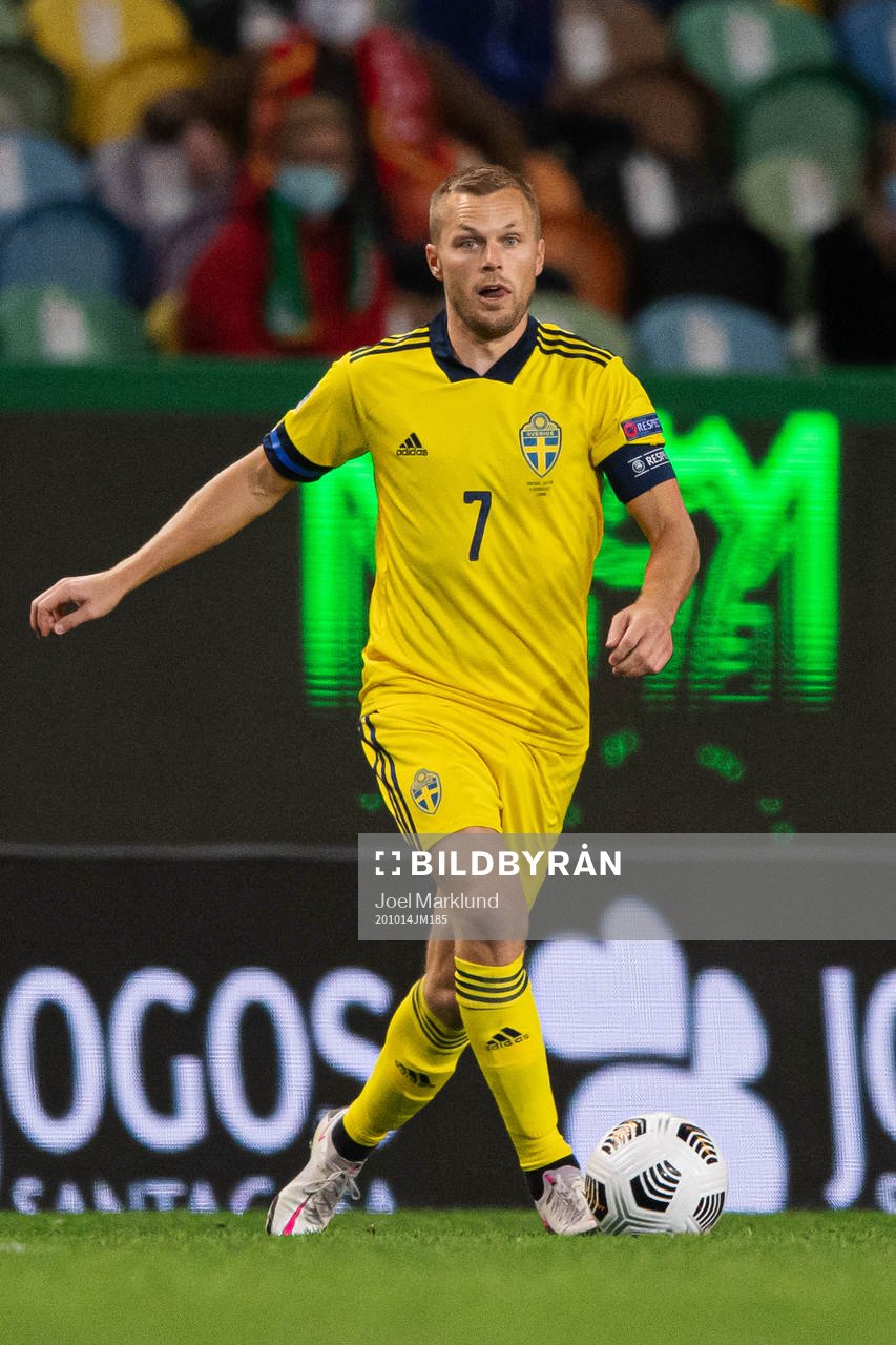 Sebastian Larsson of Sweden