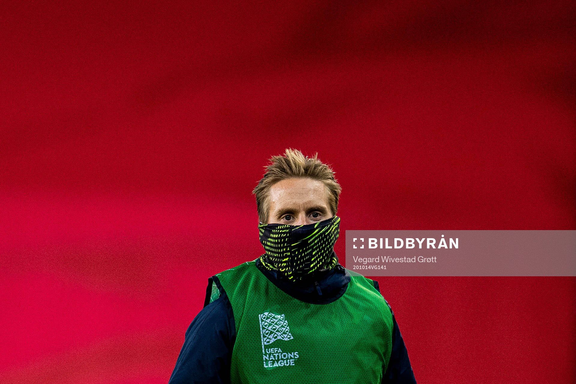 Stefan Johansen of Norway warms up
