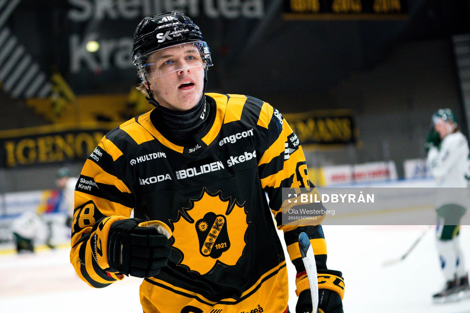 Skellefteås Jonatan Berggren jublar