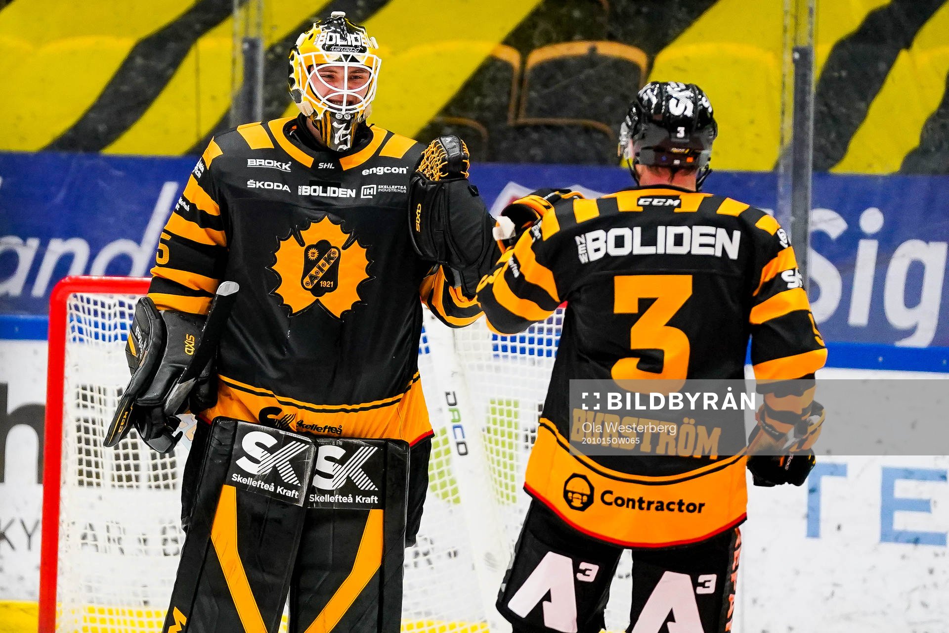 Skellefteås målvakt Arvid Söderblom och Niclas Burström