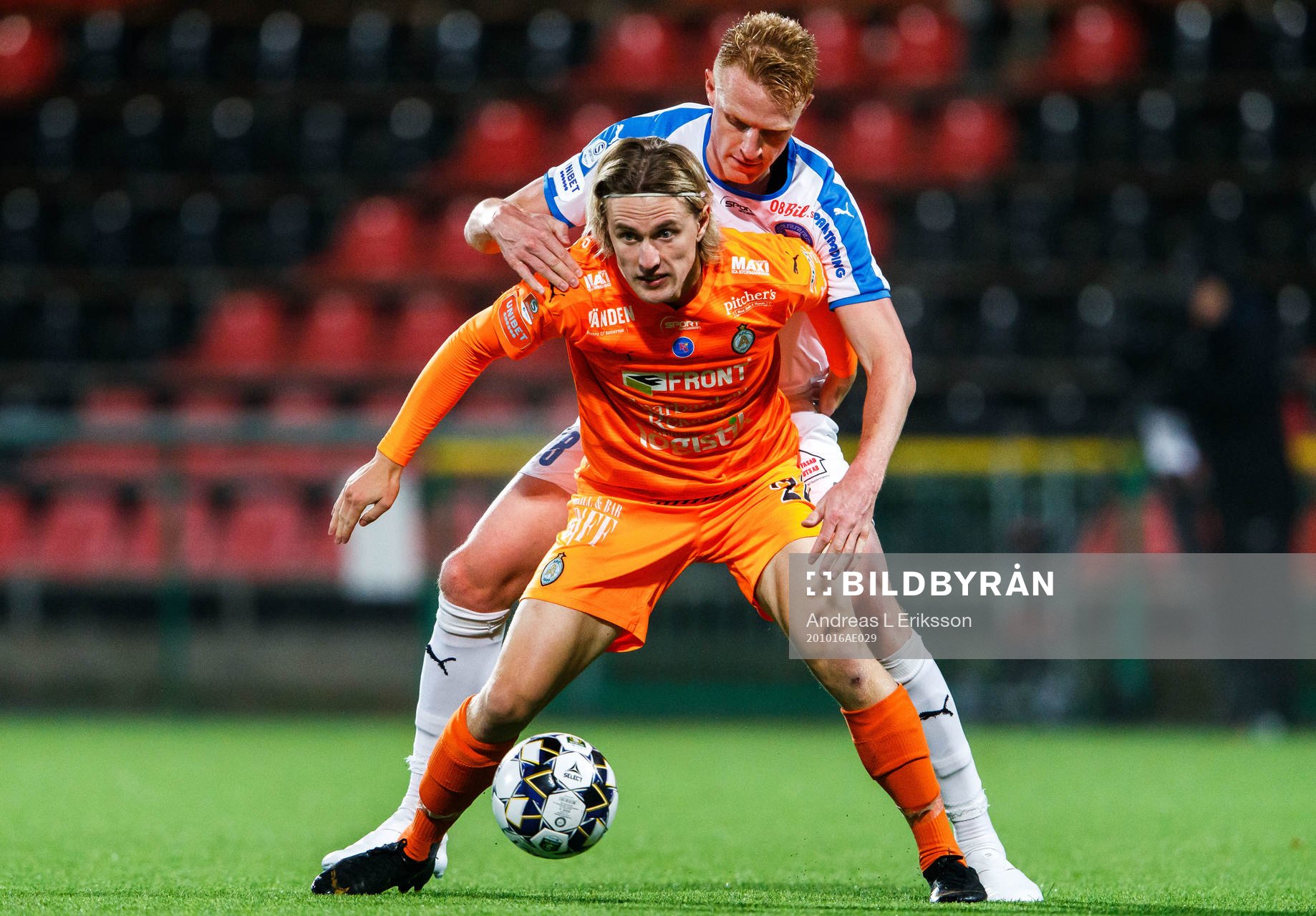 AFC Eskilstunas Viktor Götesson och Akropolis Nicklas